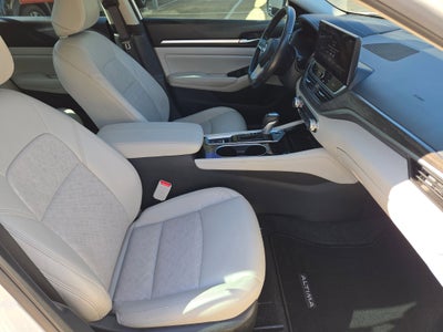 2024 Nissan Altima 2.5 SL