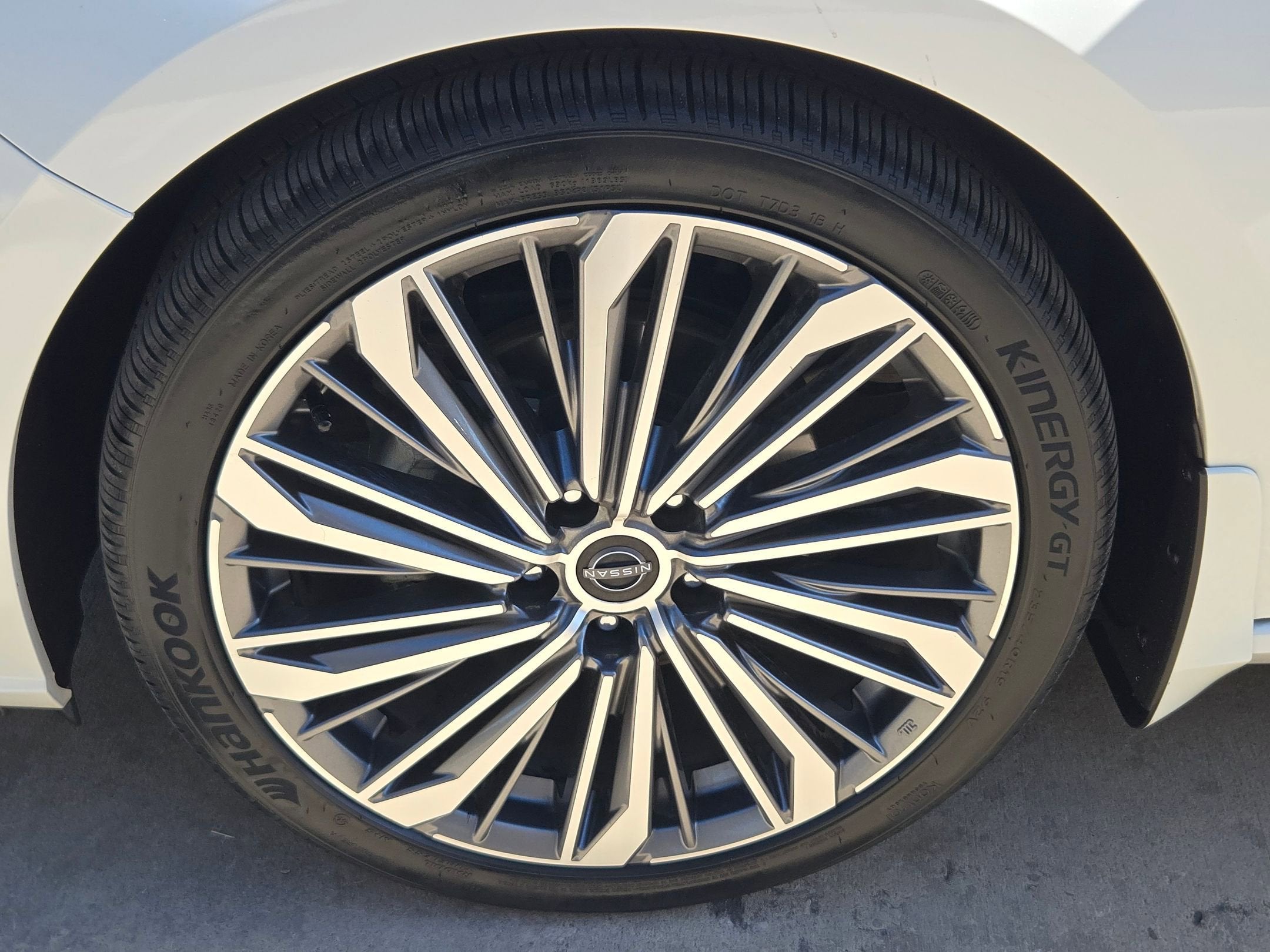 2024 Nissan Altima 2.5 SL