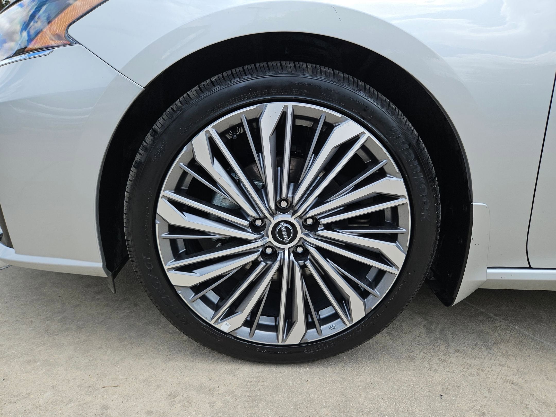 2025 Nissan Altima SL