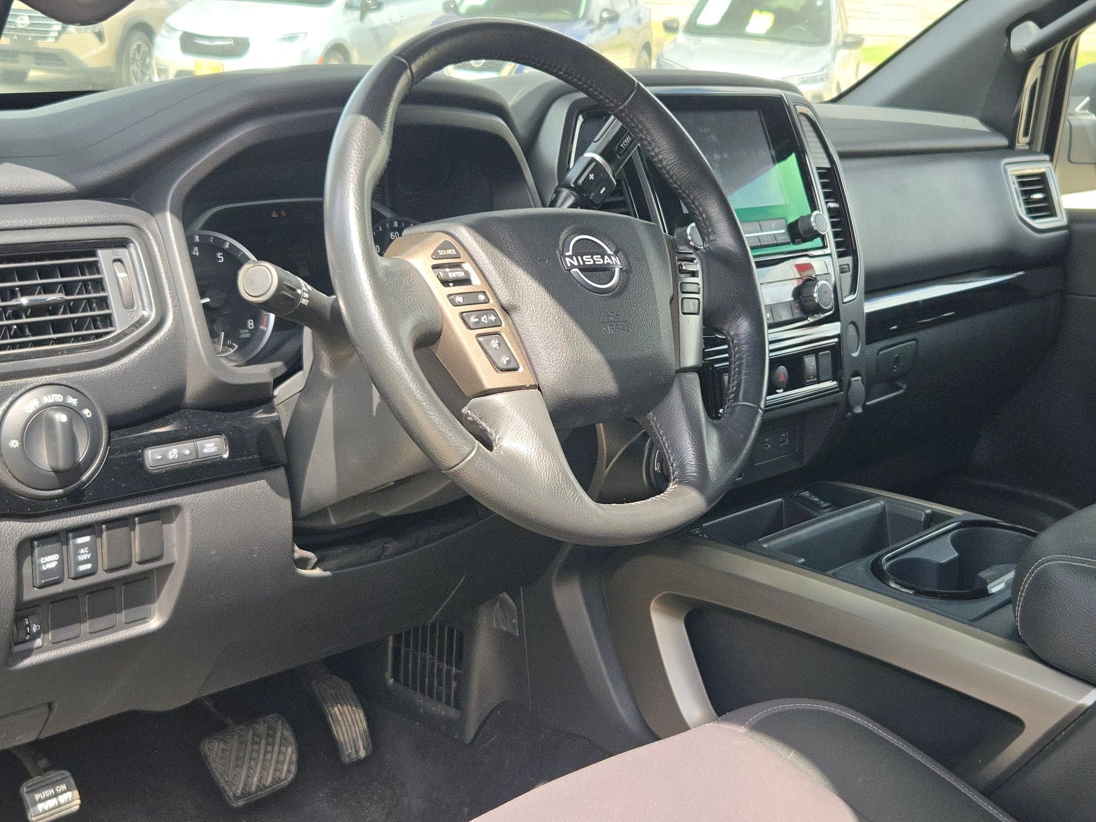 2024 Nissan Titan SV