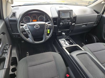 2015 Nissan Titan SV