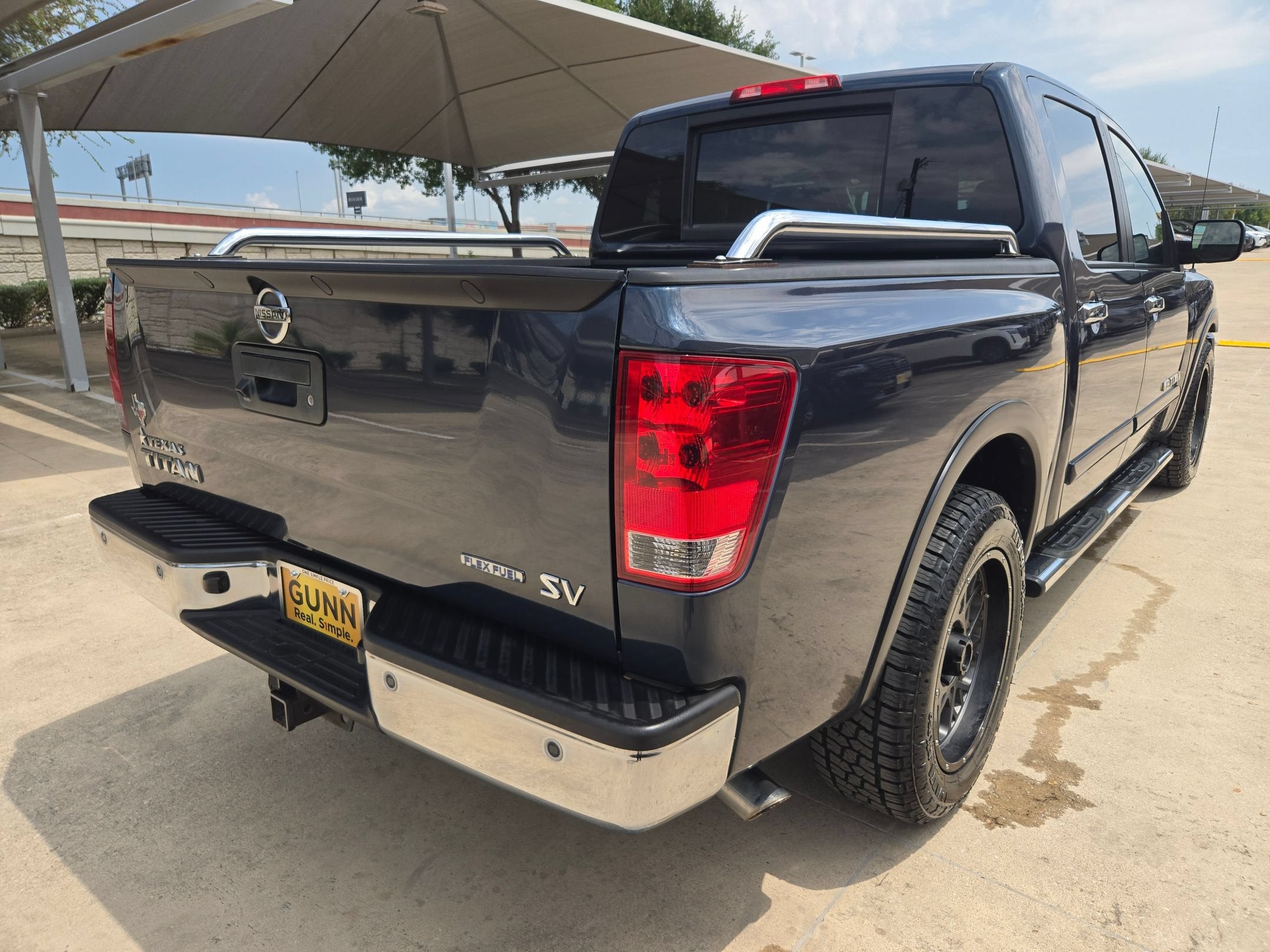 2015 Nissan Titan SV
