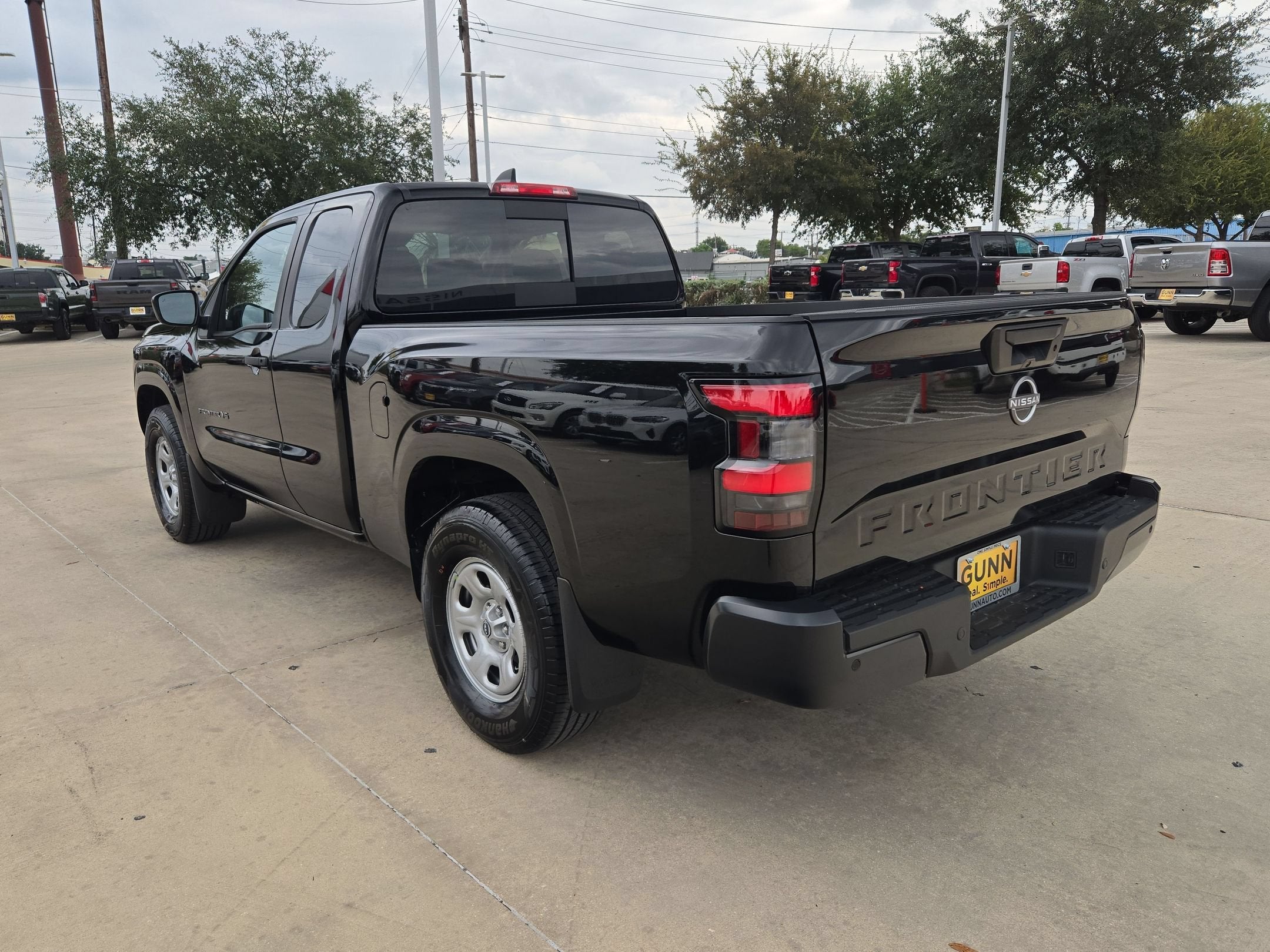 2027 Nissan Frontier S