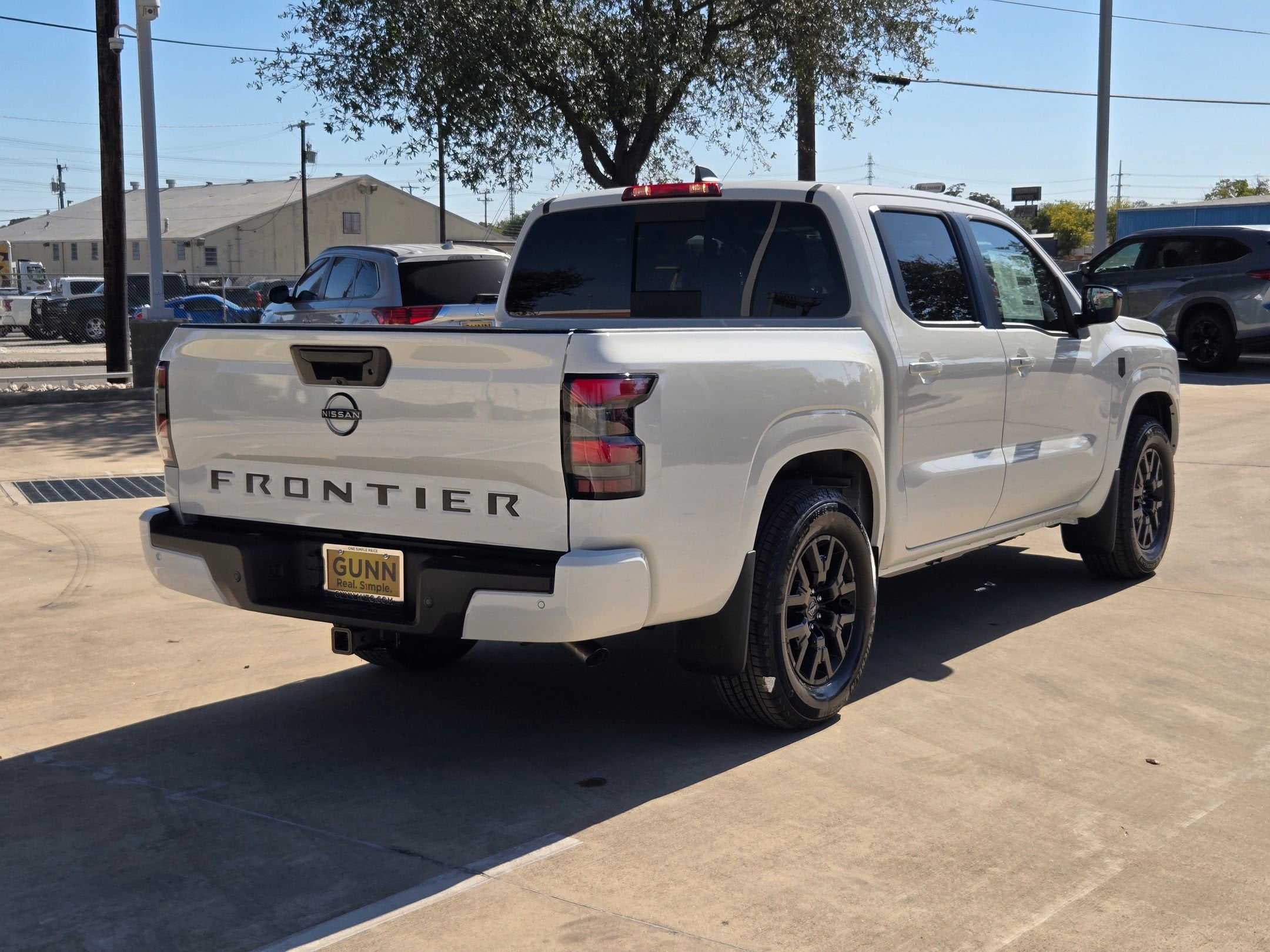2026 Nissan Frontier Crew Cab SV