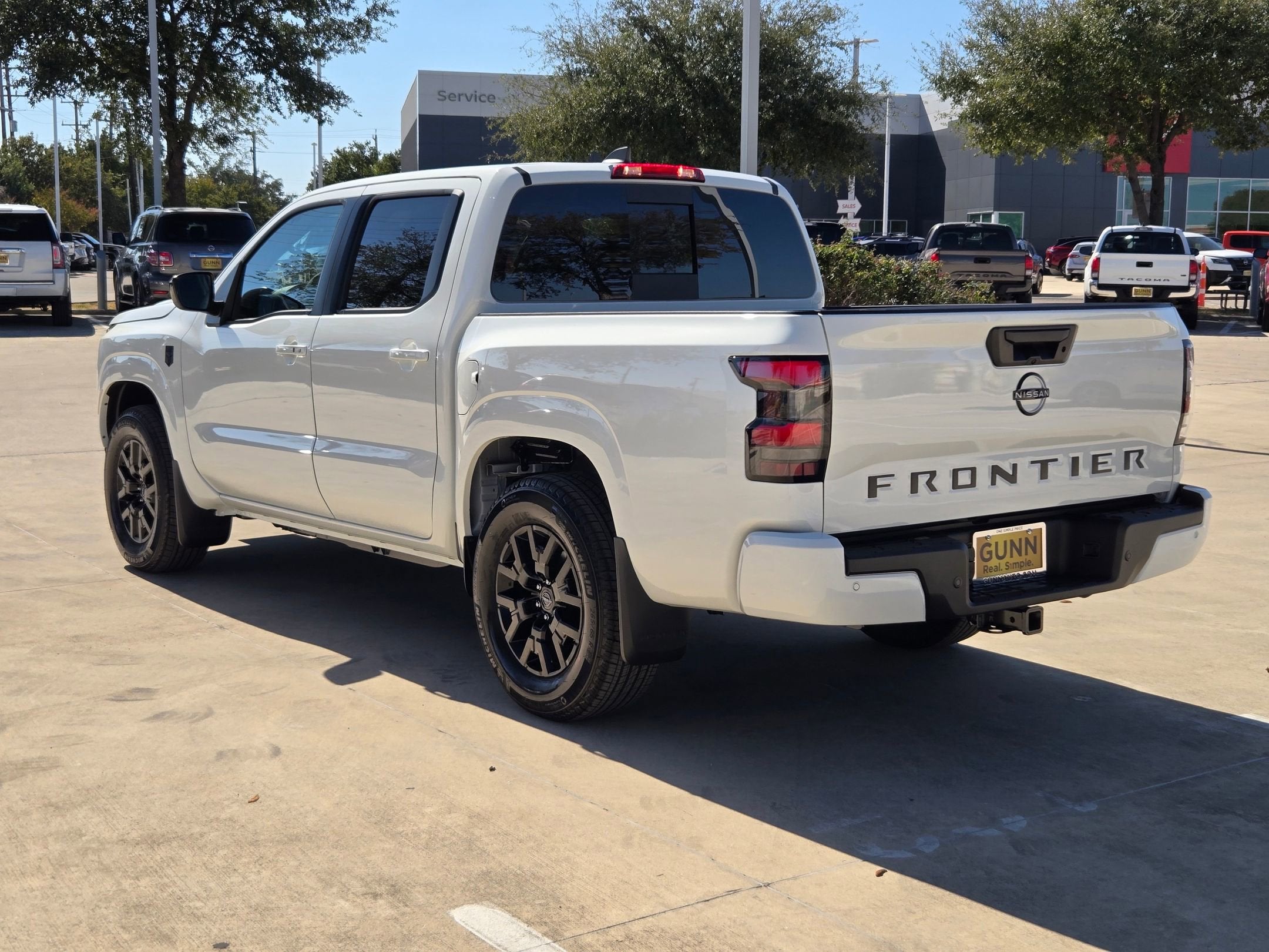 2026 Nissan Frontier Crew Cab SV