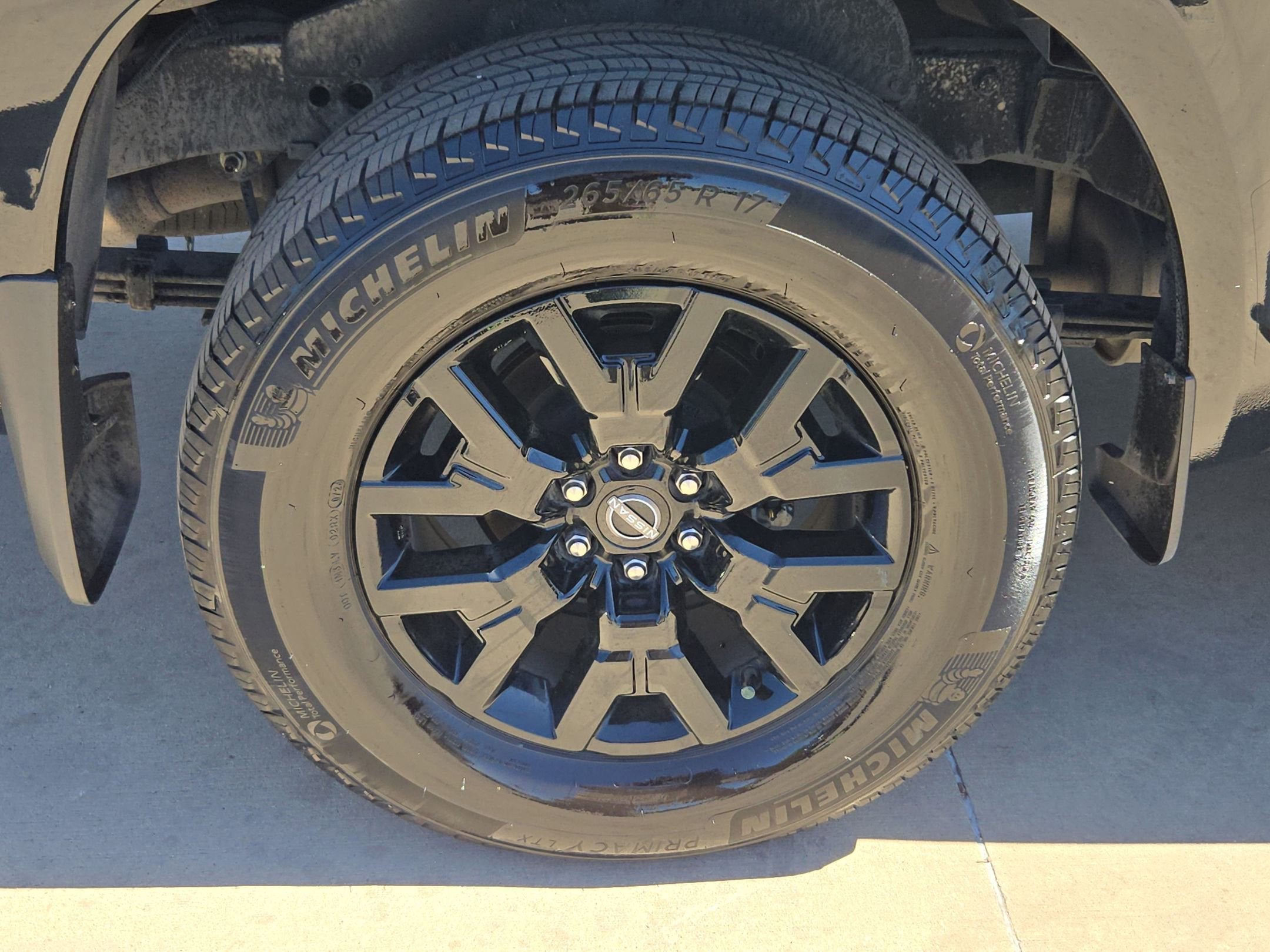 2023 Nissan Frontier Crew Cab SV