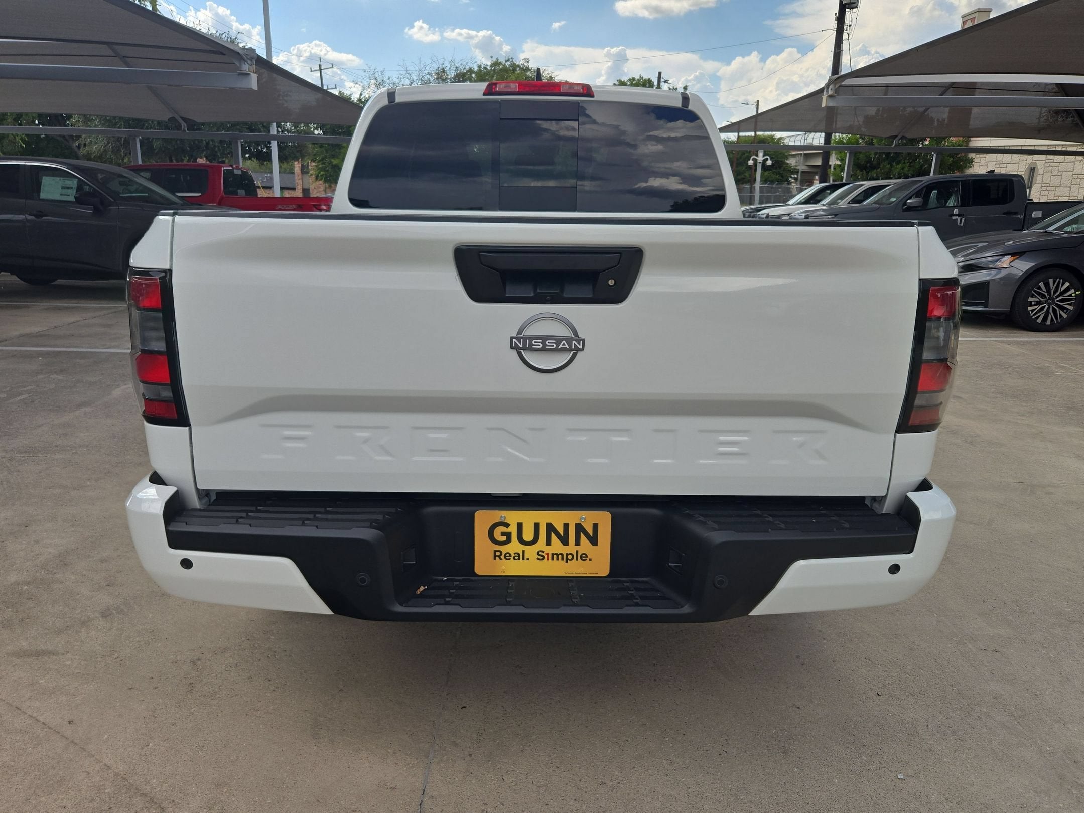 2027 Nissan Frontier SV