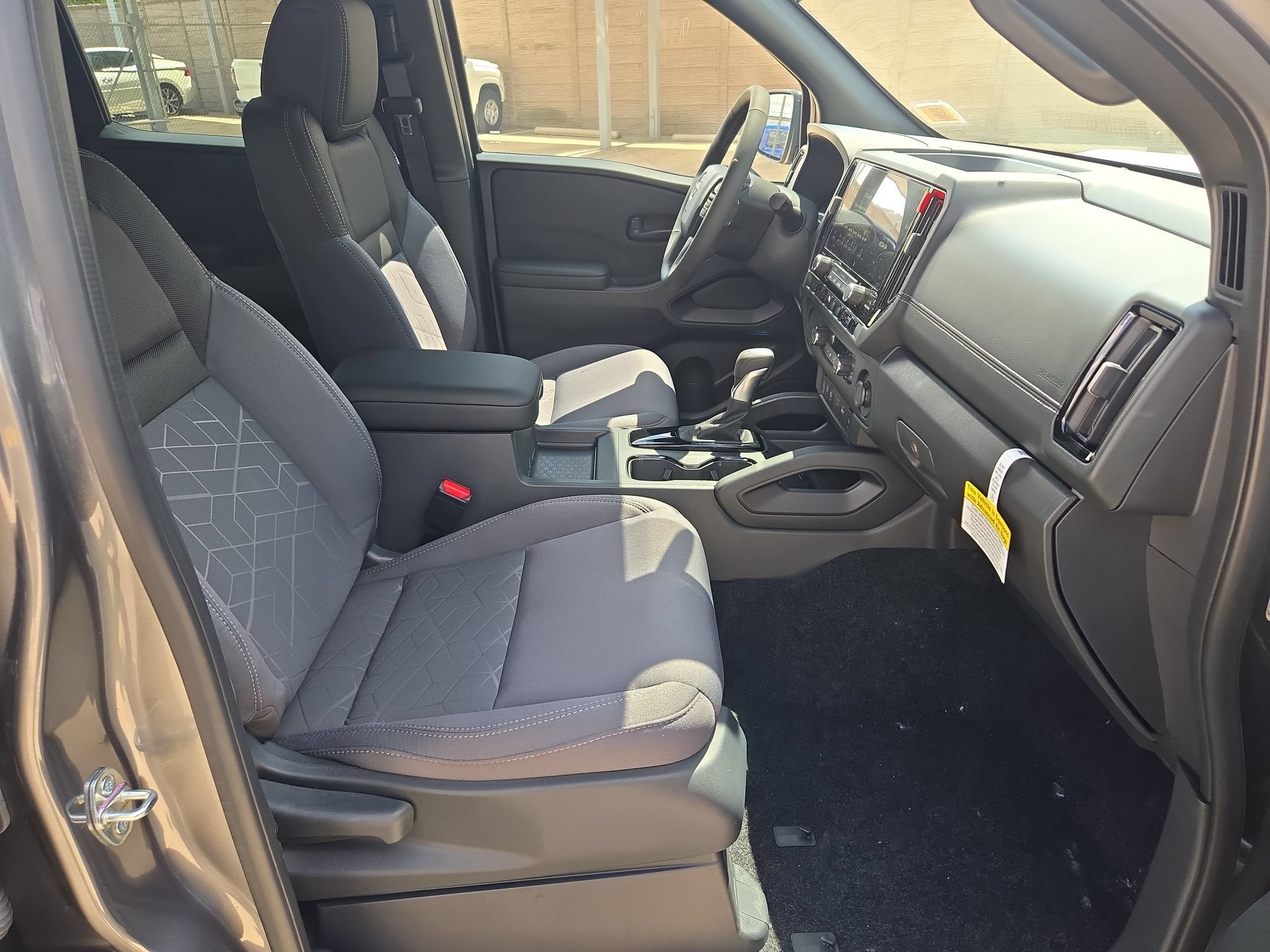 2027 Nissan Frontier SV