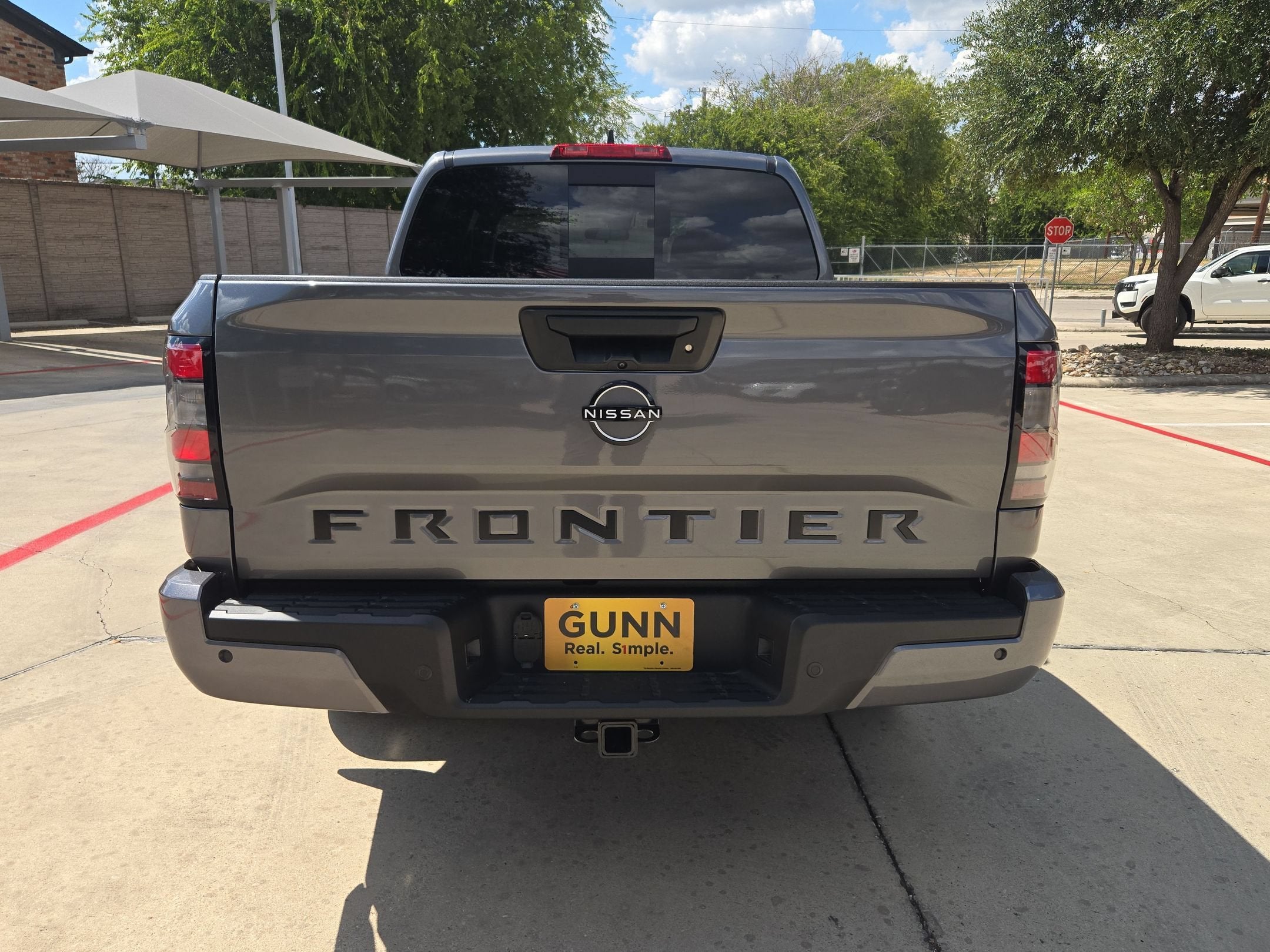 2027 Nissan Frontier SV