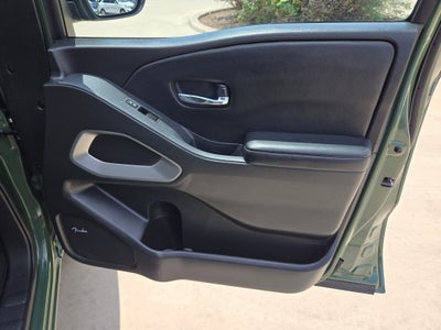 2025 Nissan Frontier Crew Cab SV