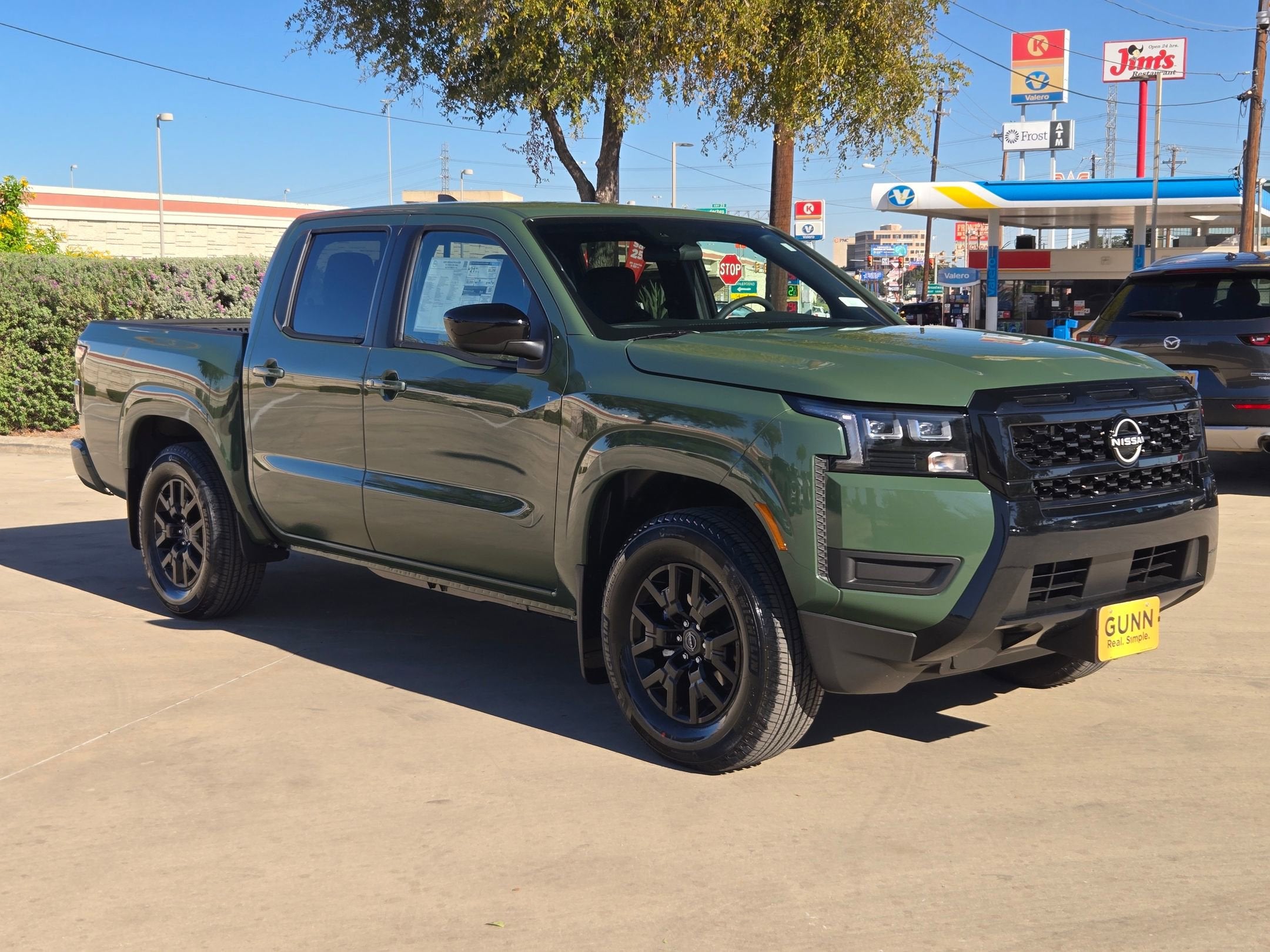 2026 Nissan Frontier Crew Cab SV