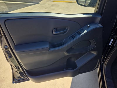 2027 Nissan Frontier SV