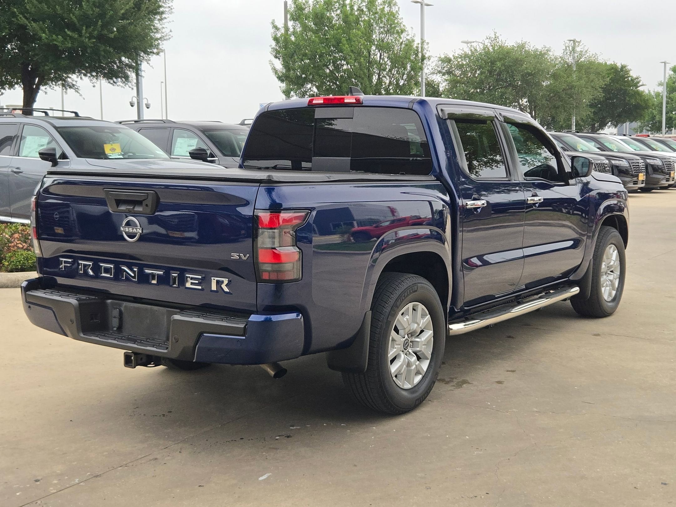 2023 Nissan Frontier SV