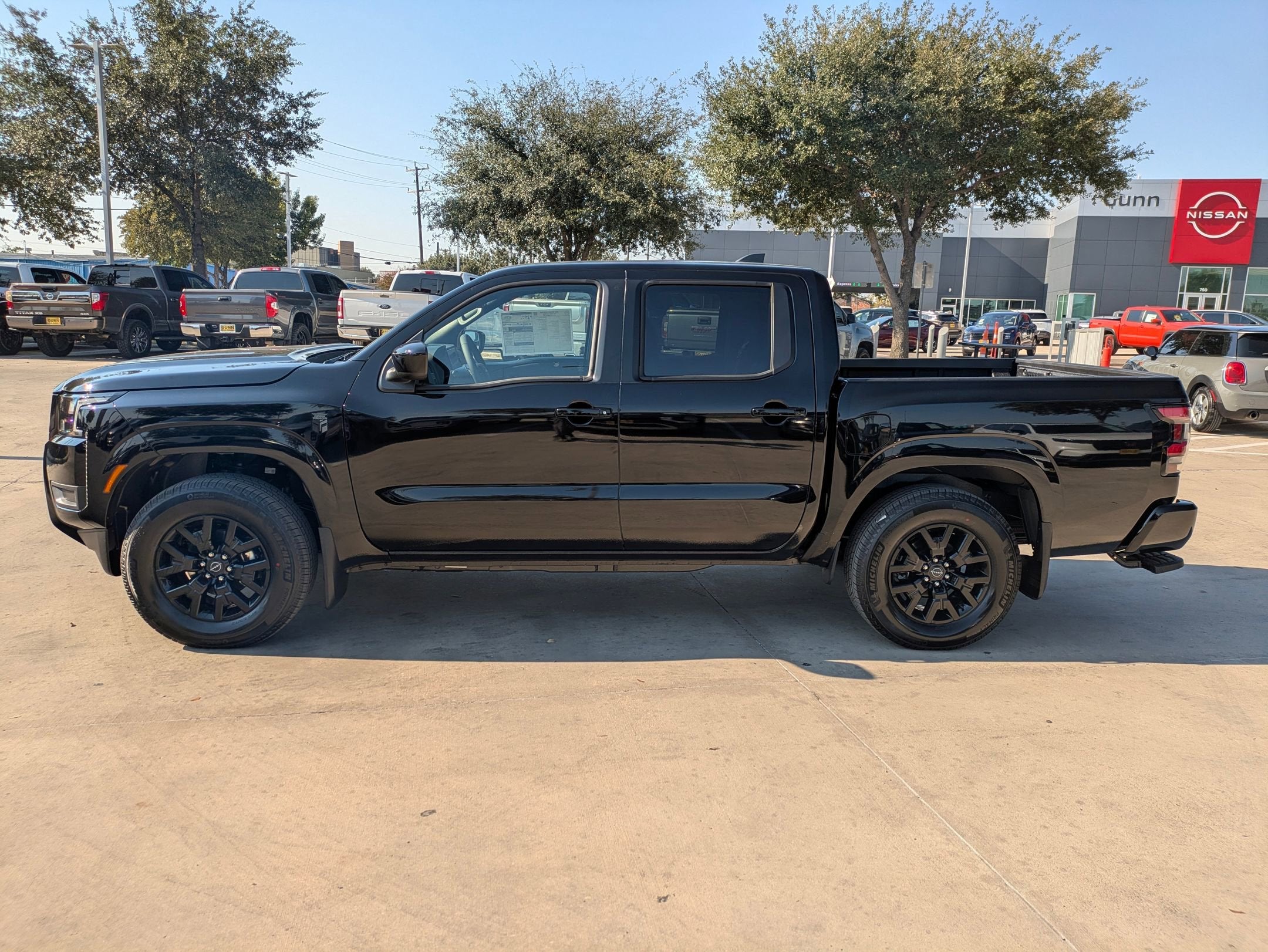 2026 Nissan Frontier Crew Cab SV