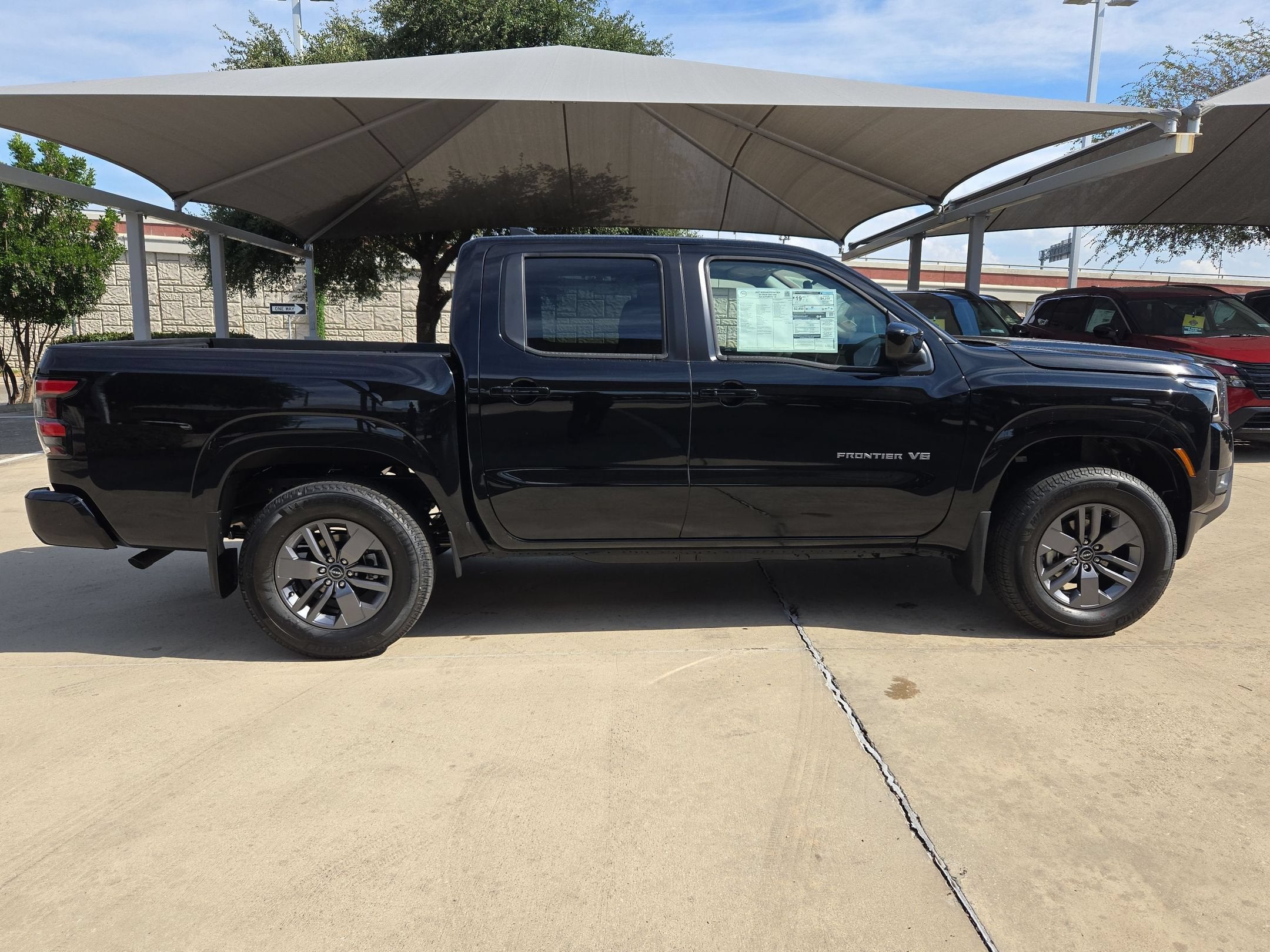 2027 Nissan Frontier SV