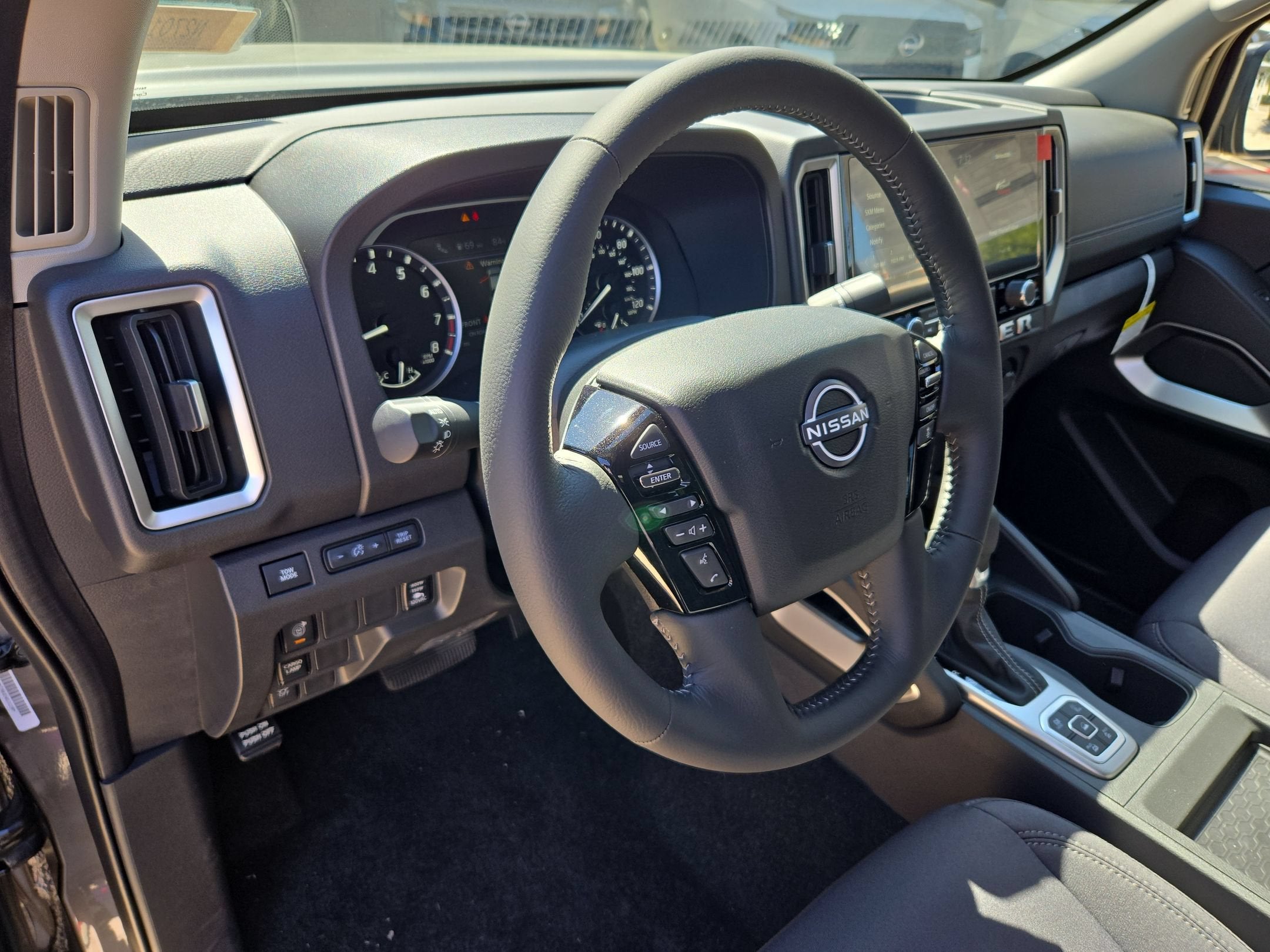 2027 Nissan Frontier SV