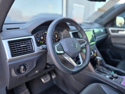 2022 Volkswagen Atlas Cross Sport 2.0T SEL R-Line