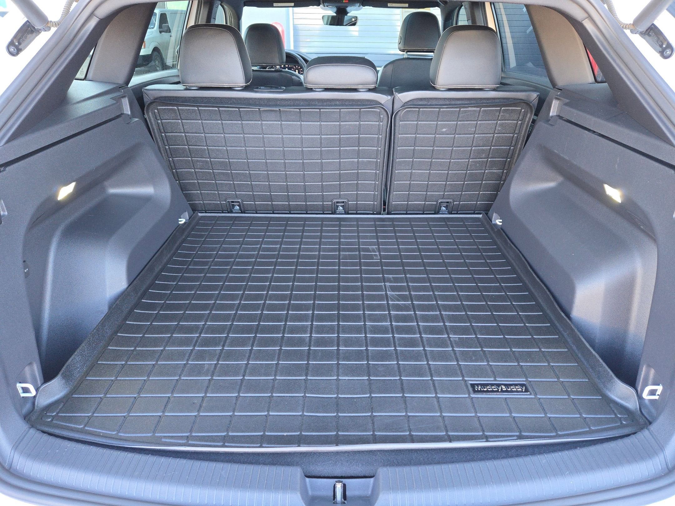 2022 Volkswagen Atlas Cross Sport 2.0T SEL R-Line