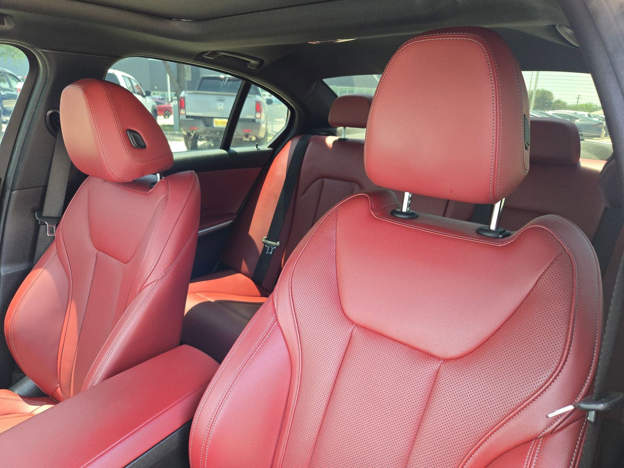2023 BMW 3 Series 330i