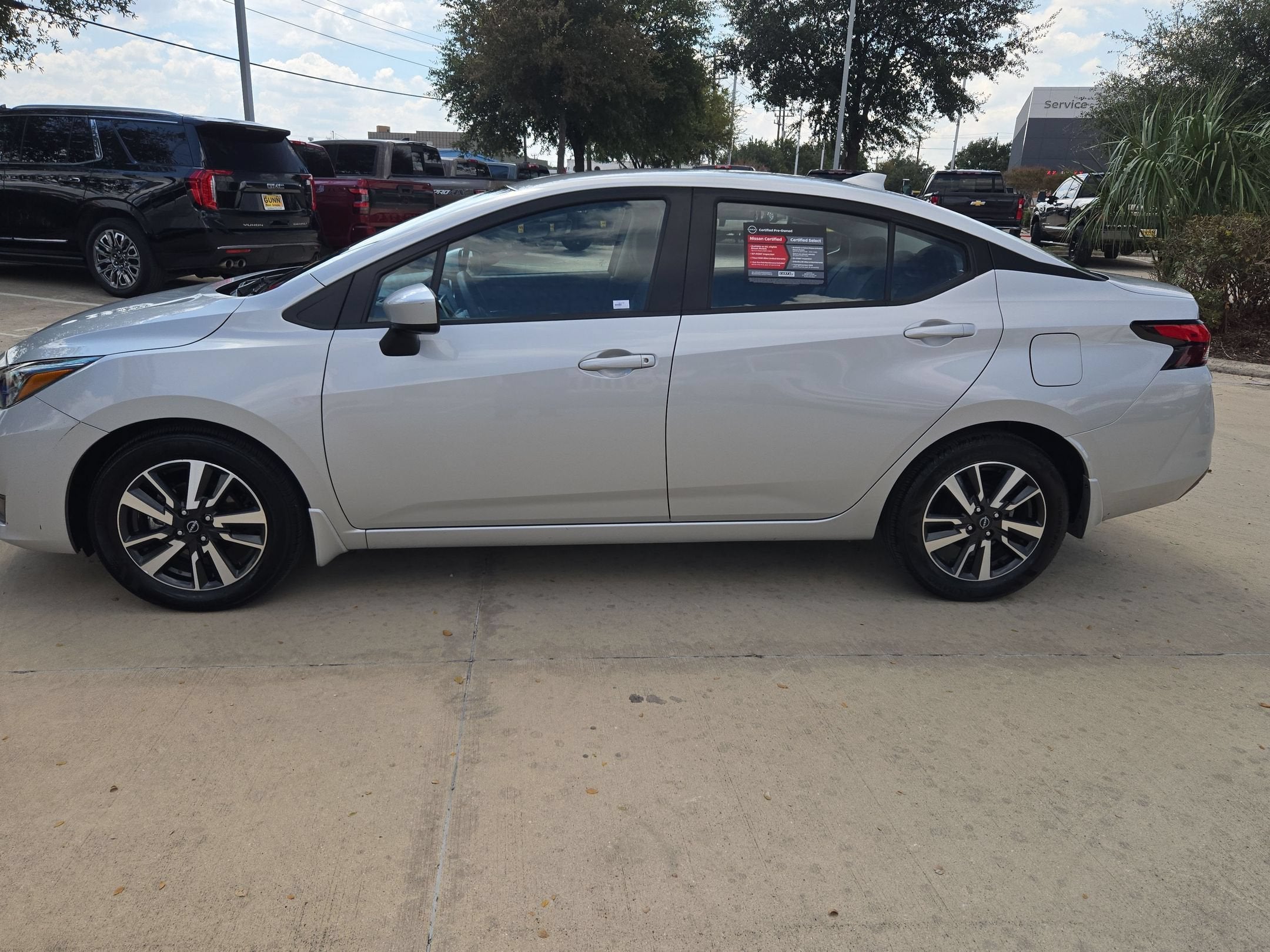 2025 Nissan Versa SV
