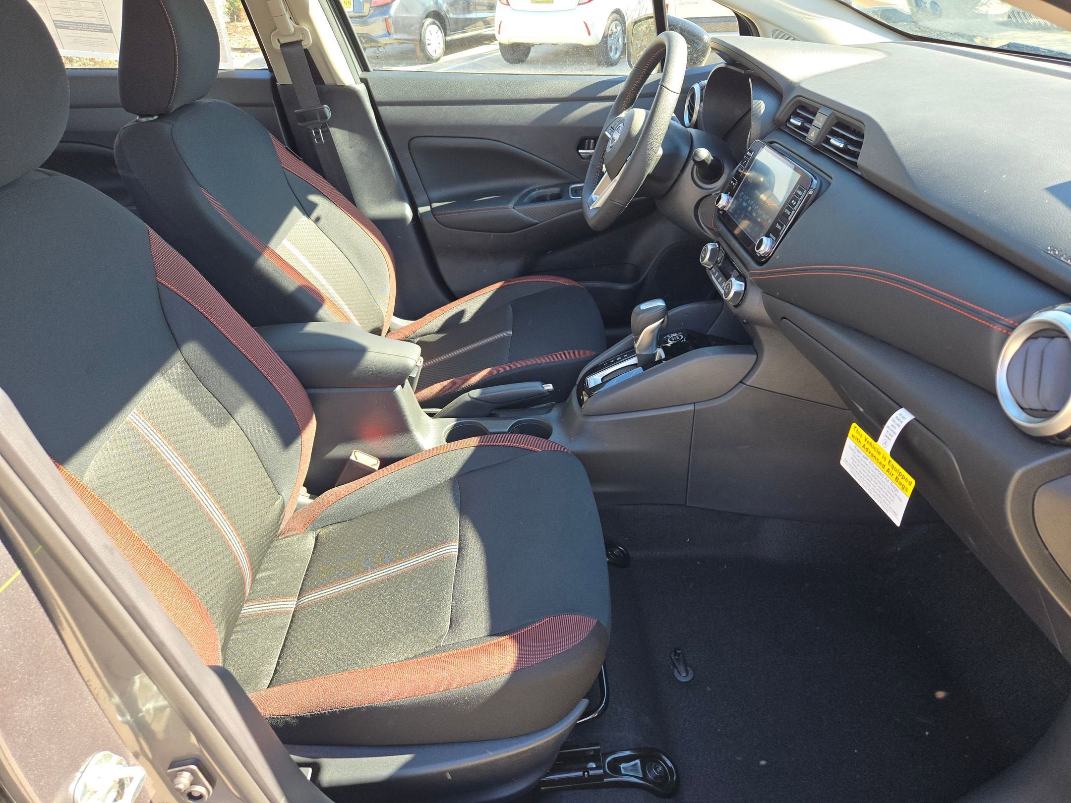 2025 Nissan Versa SR