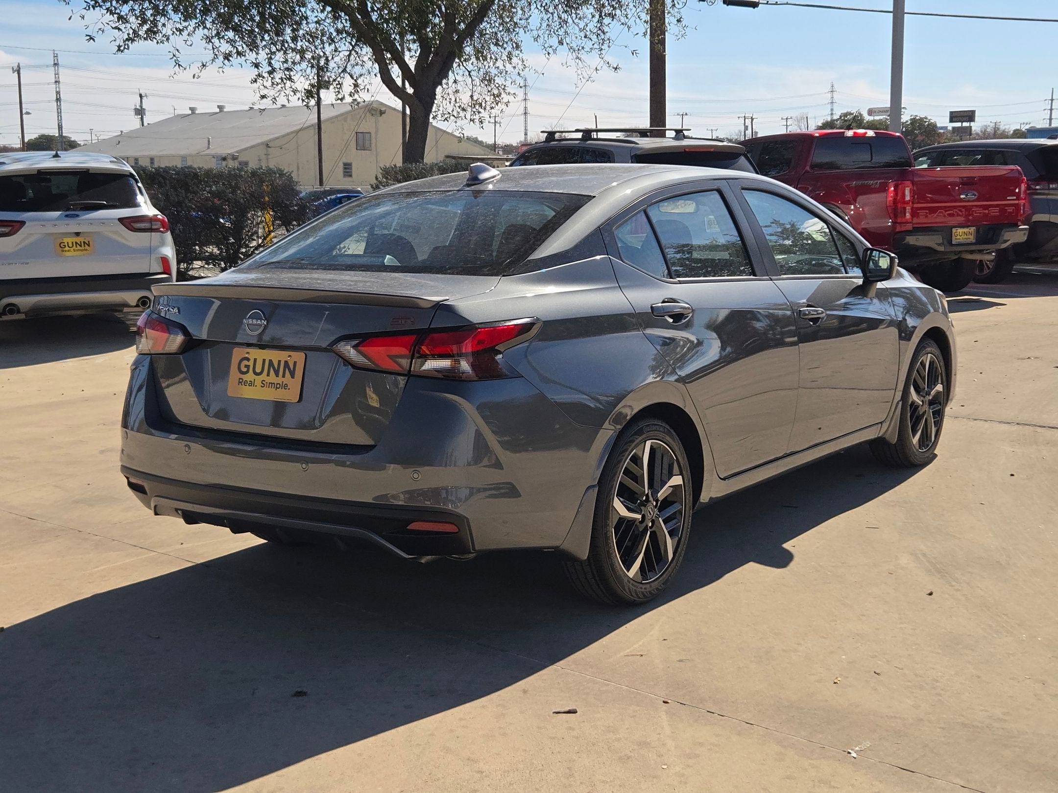 2025 Nissan Versa SR