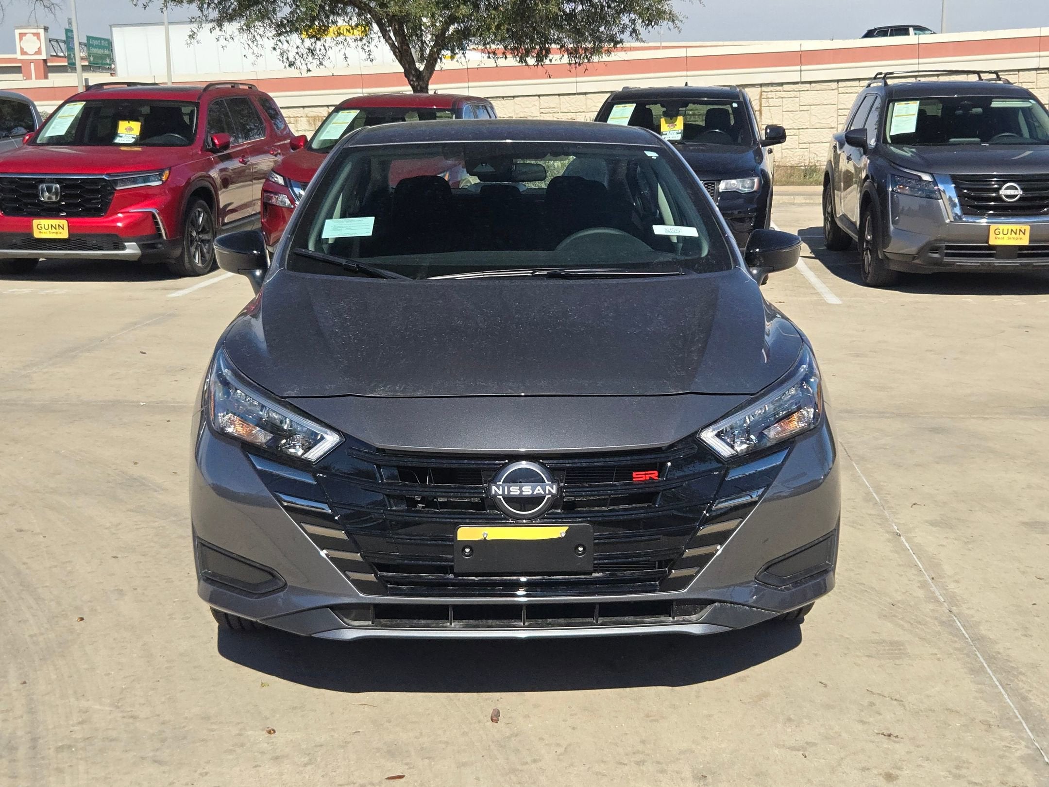 2025 Nissan Versa SR