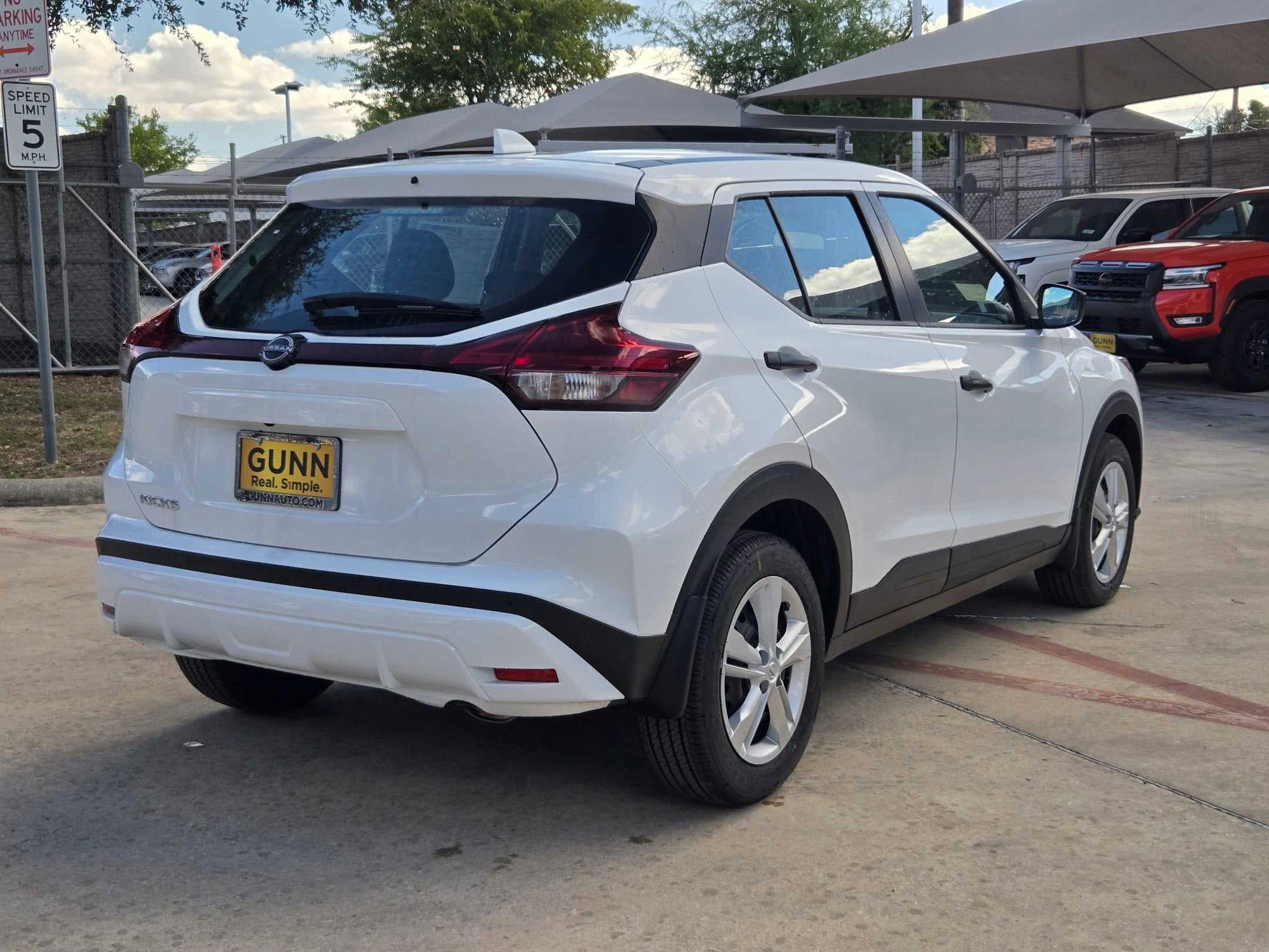 2025 Nissan Kicks Play S