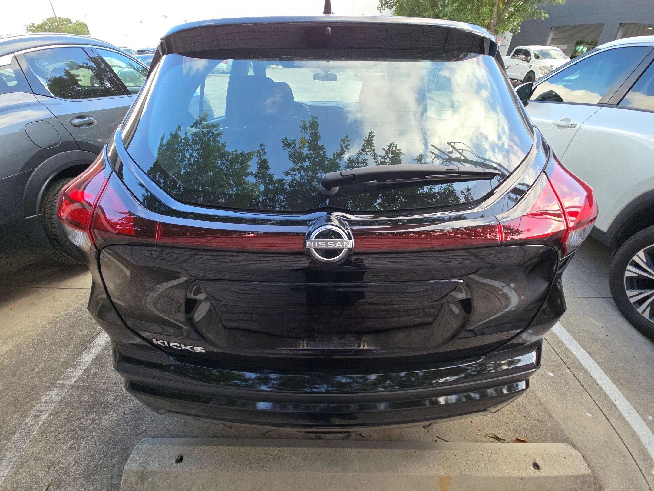 2024 Nissan Kicks S