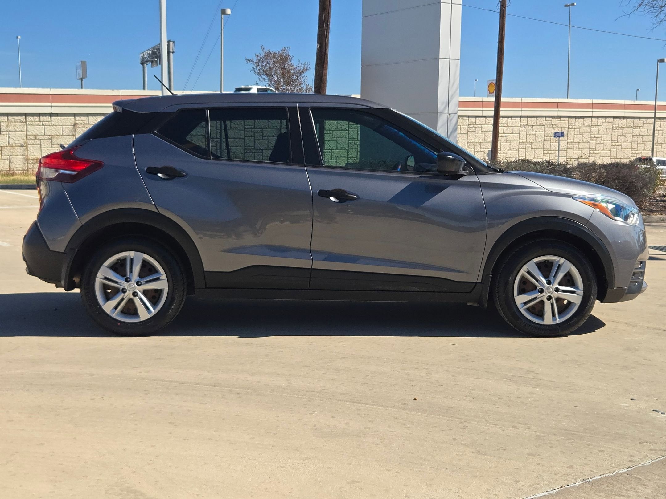 2020 Nissan Kicks S