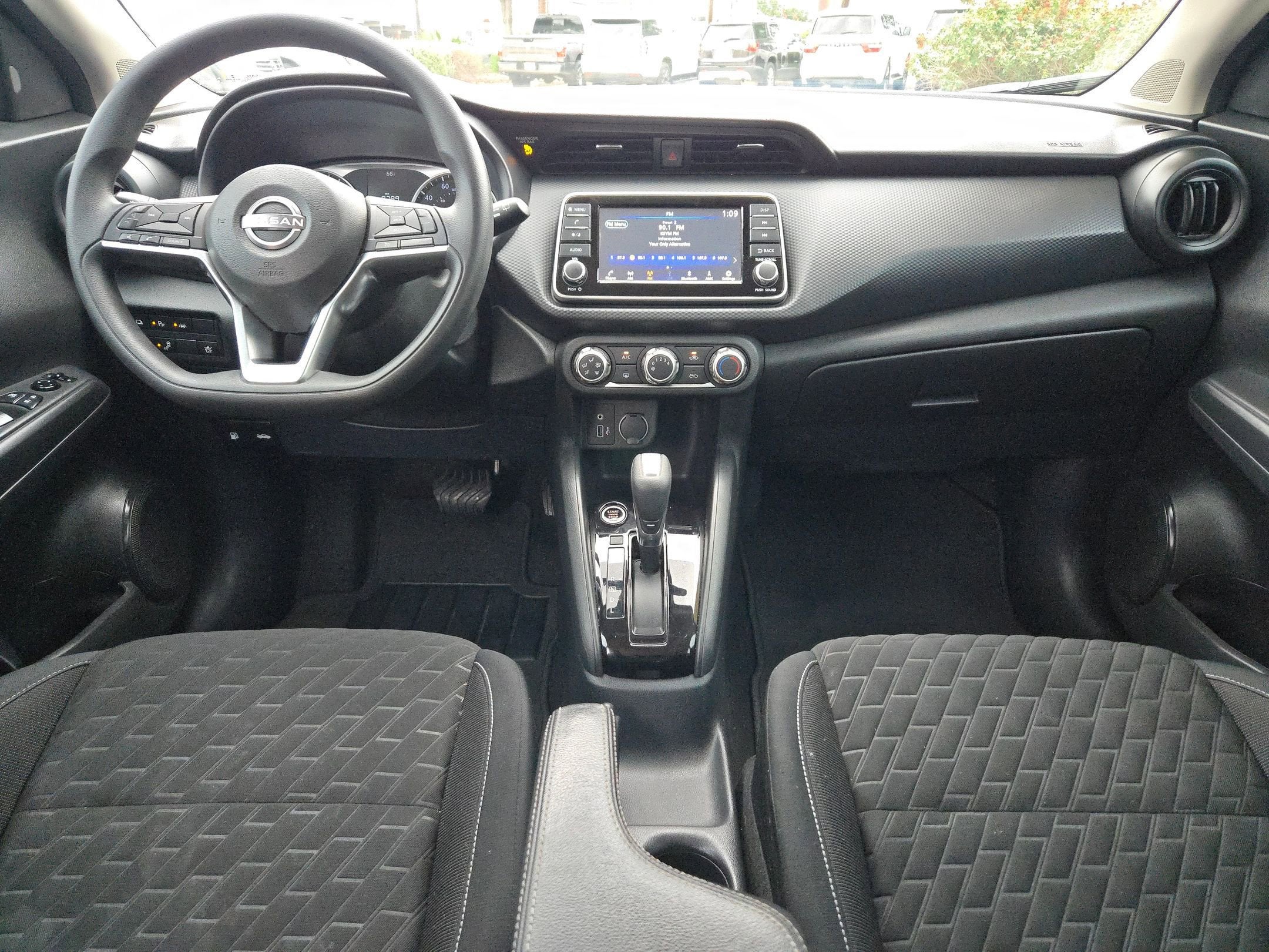 2022 Nissan Kicks S