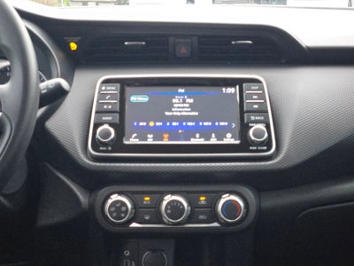 2022 Nissan Kicks S