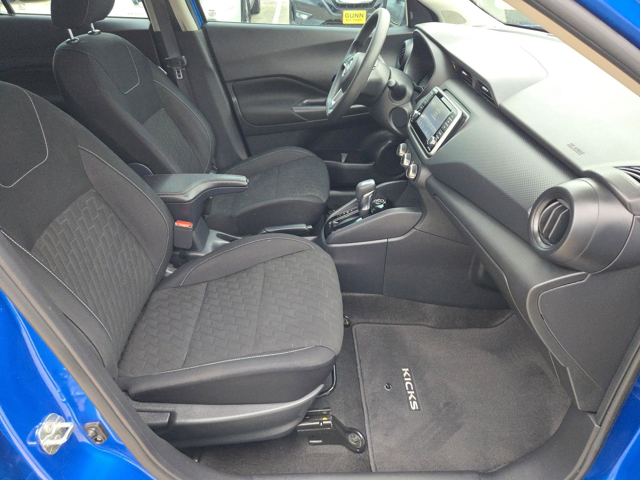 2022 Nissan Kicks S