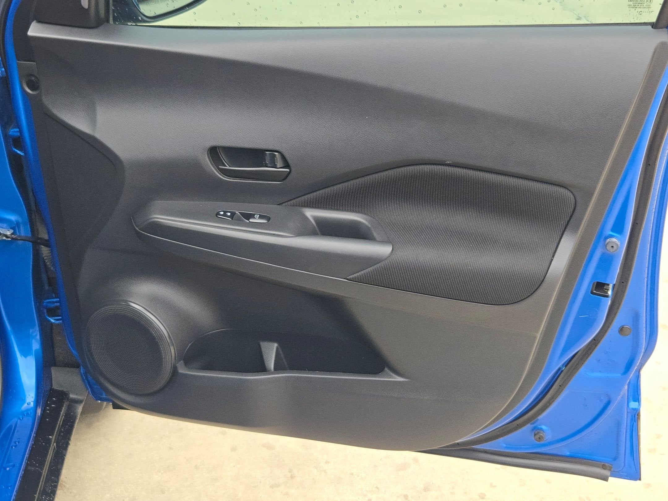 2022 Nissan Kicks S