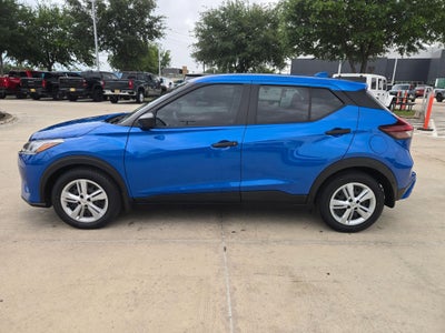 2022 Nissan Kicks S