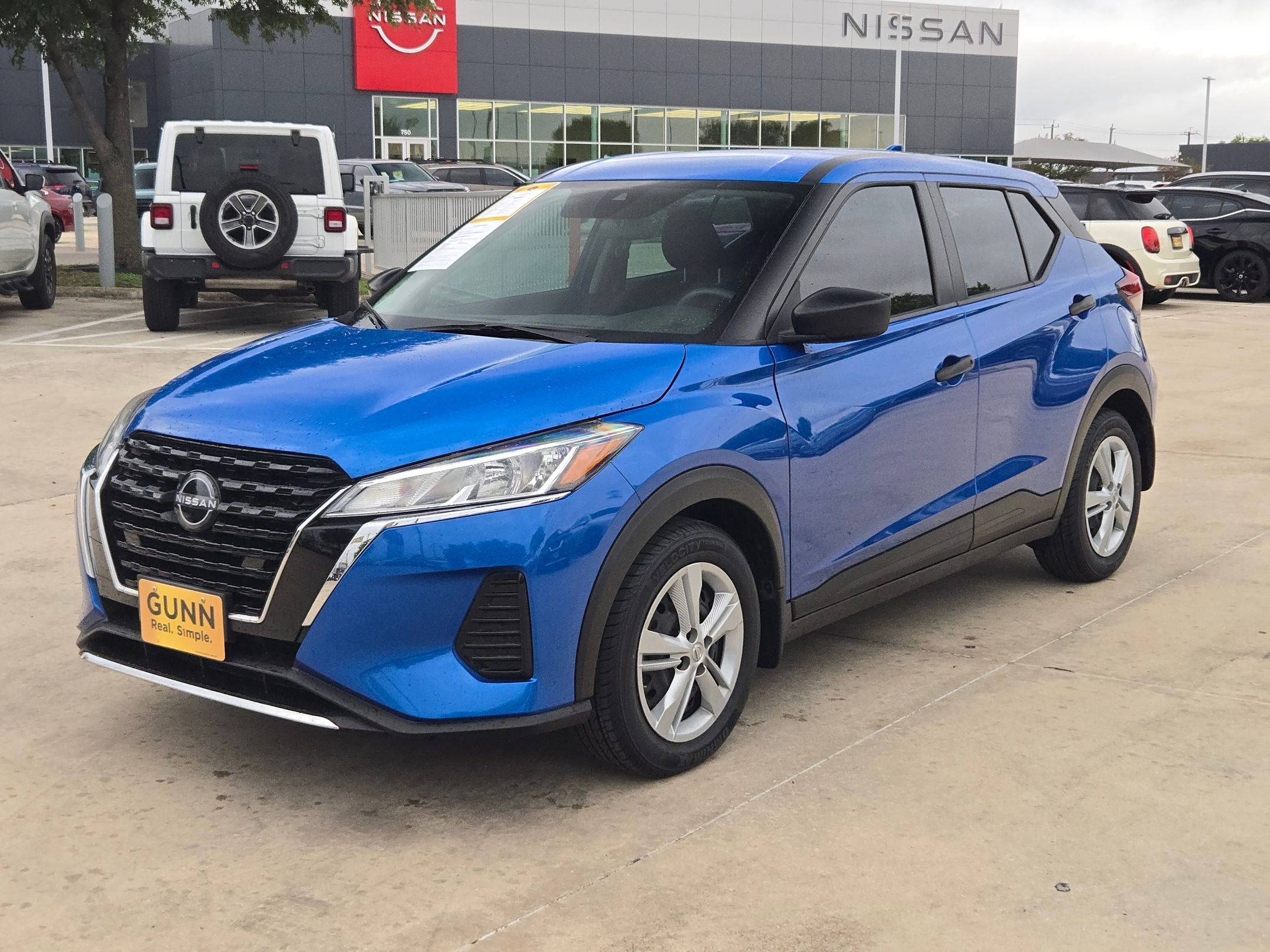 2022 Nissan Kicks S