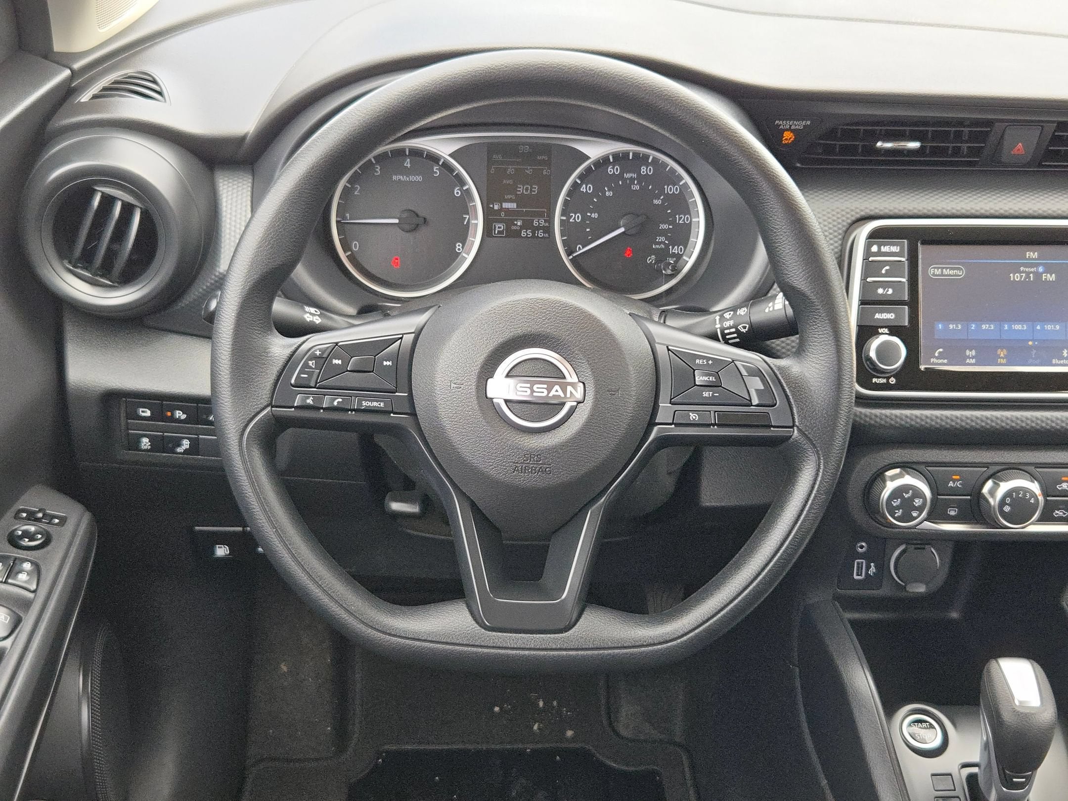 2025 Nissan Kicks Play S