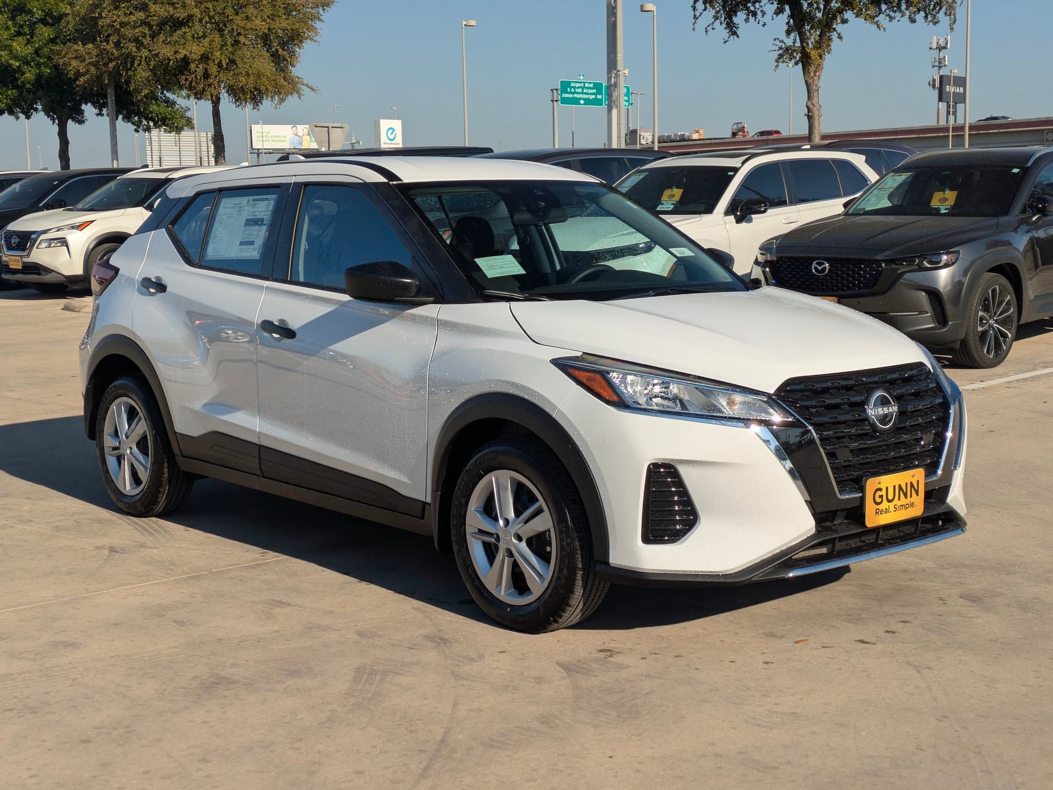 2025 Nissan Kicks Play S