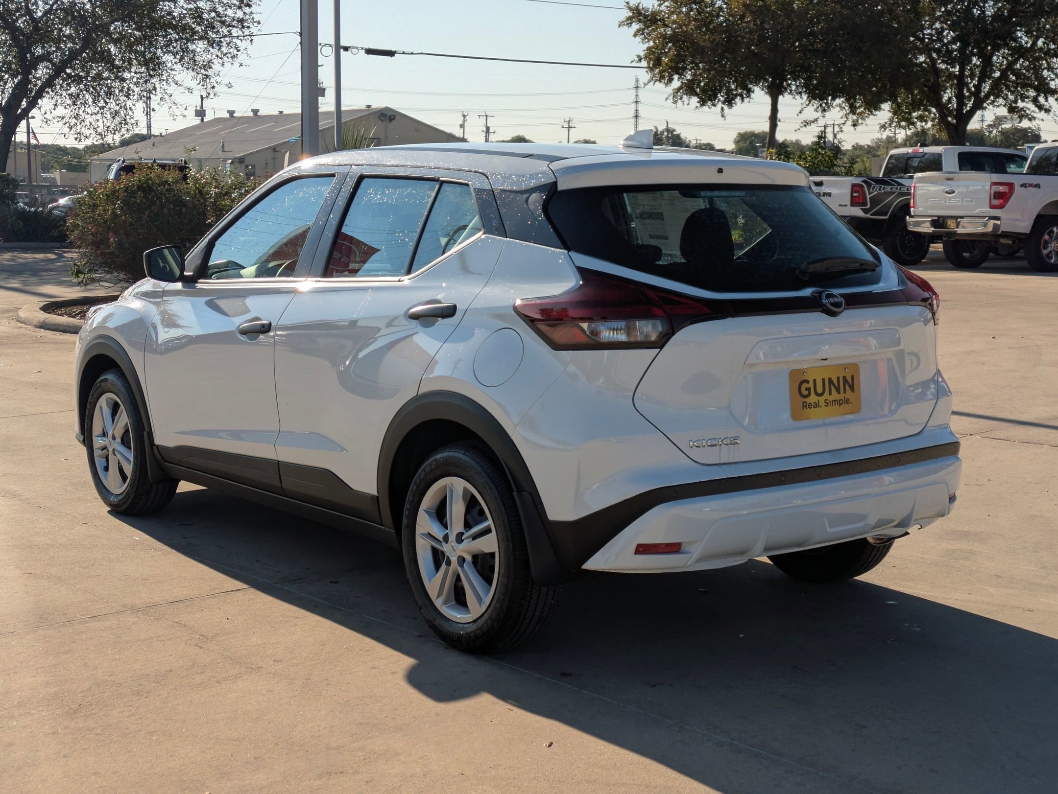 2025 Nissan Kicks Play S