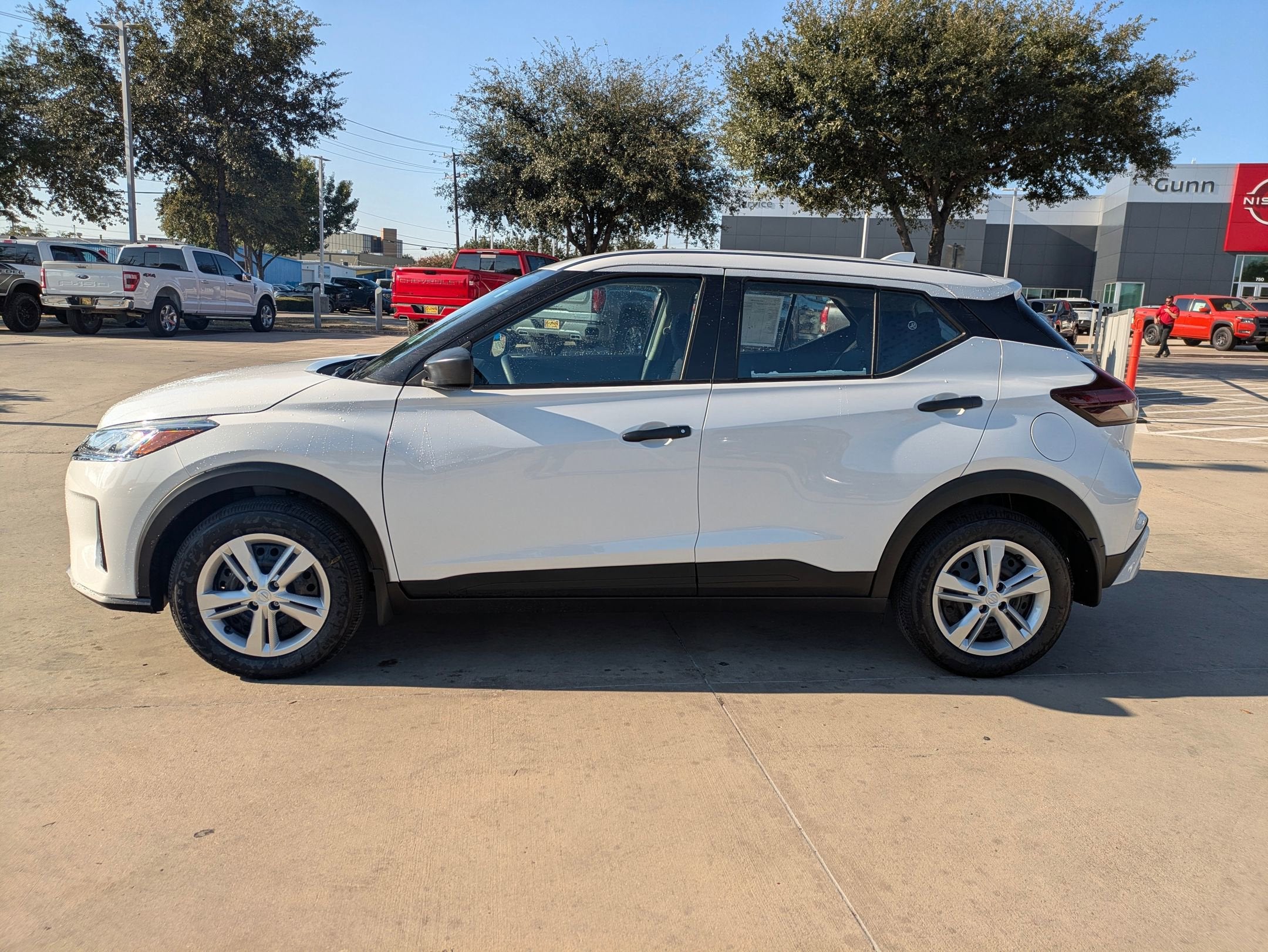 2025 Nissan Kicks Play S