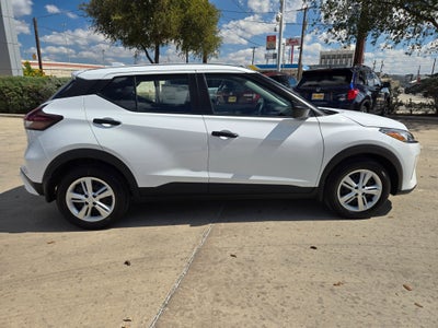 2025 Nissan Kicks Play S