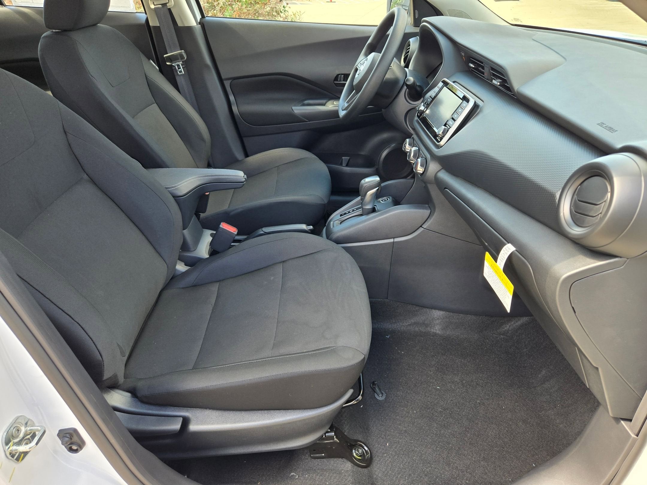 2025 Nissan KICKS PLAY Base - Photo 26