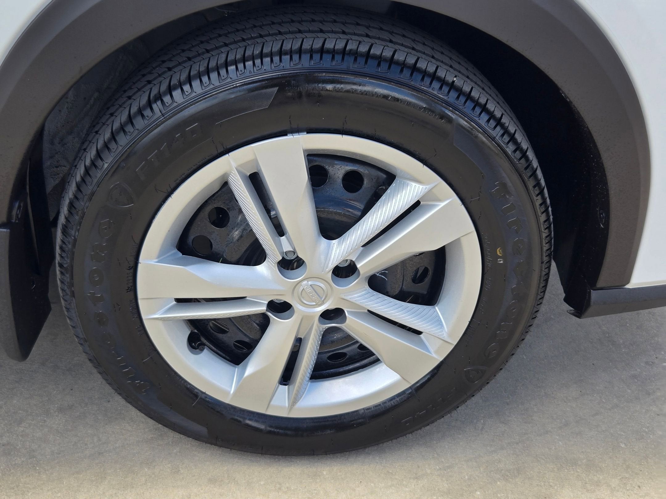 2025 Nissan KICKS PLAY Base - Photo 29