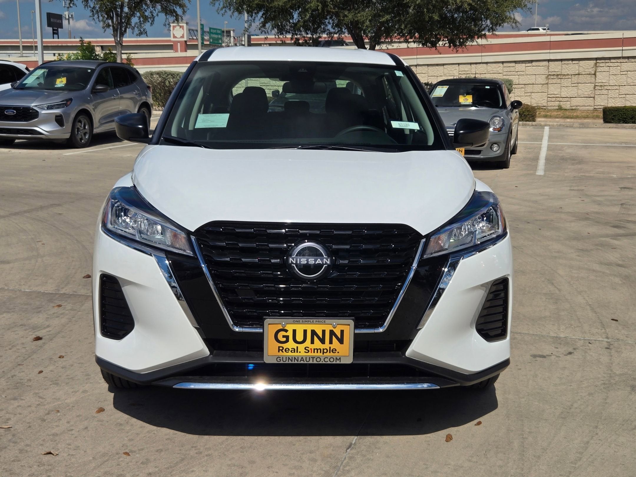 2025 Nissan Kicks Play S