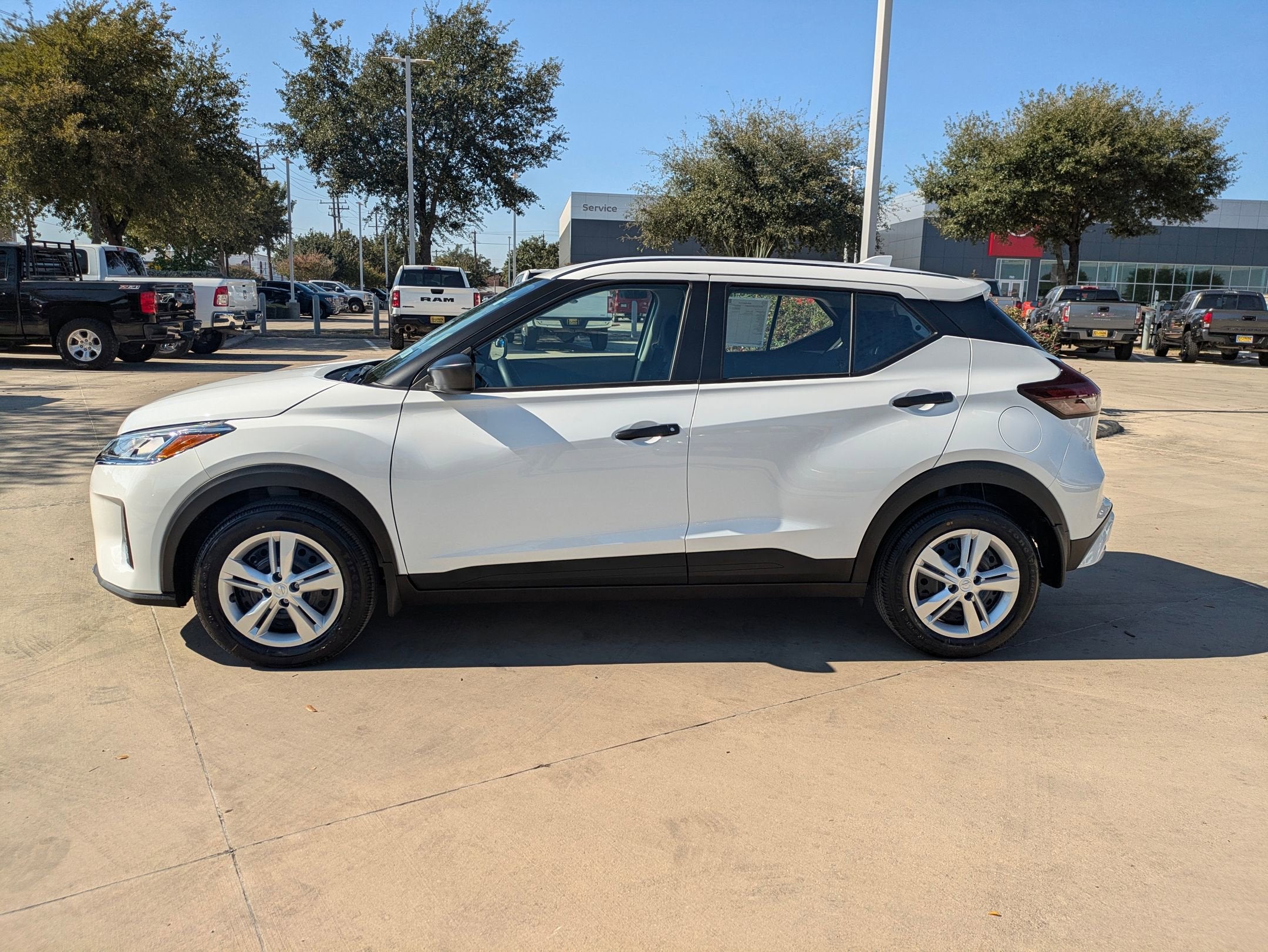 2025 Nissan Kicks Play S