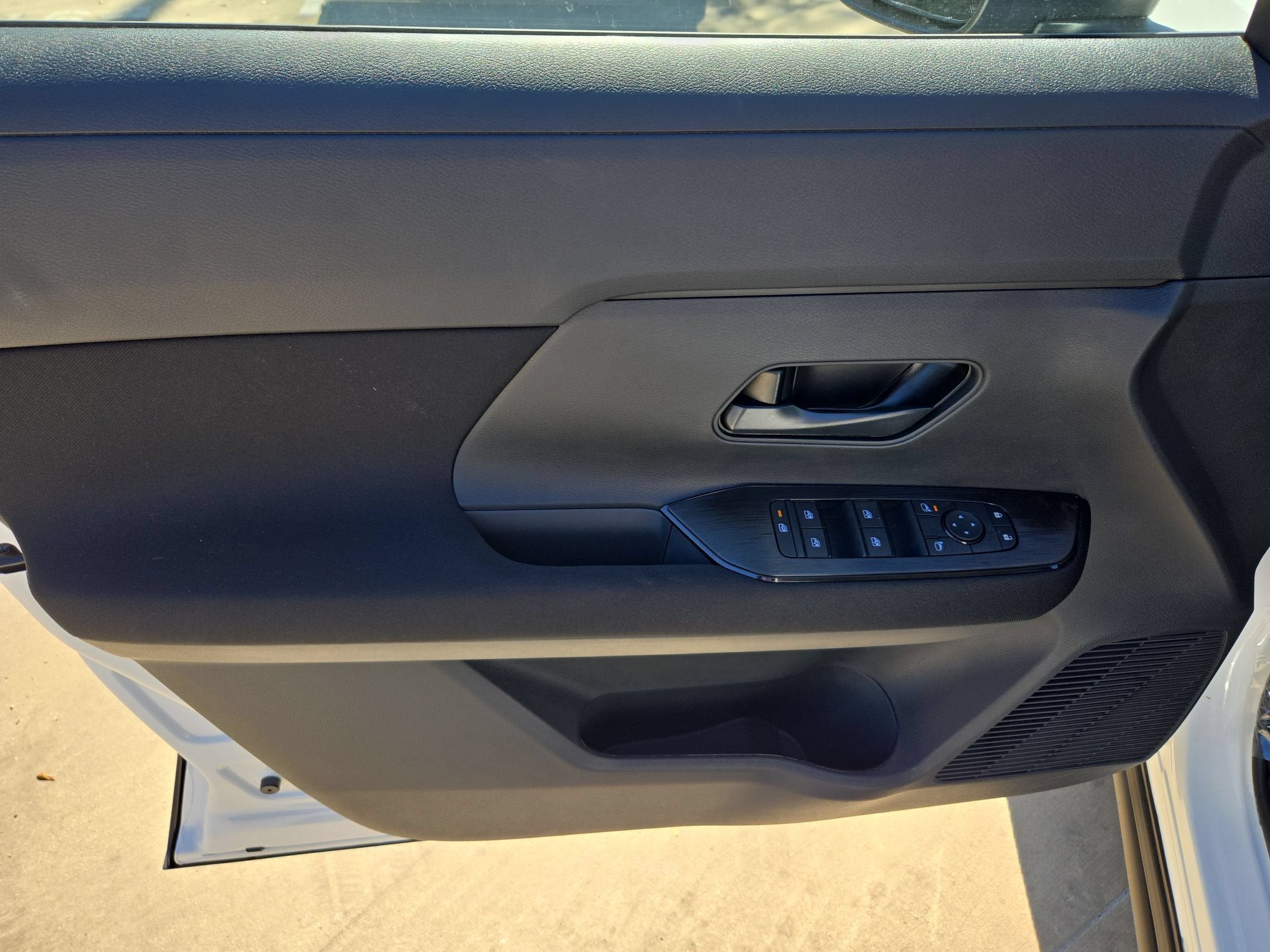 2027 Nissan Kicks S