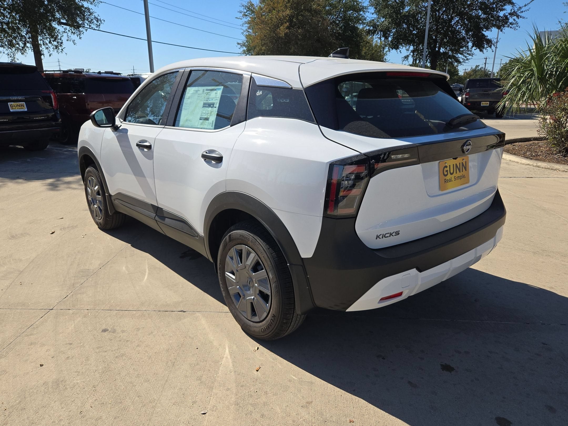 2027 Nissan Kicks S