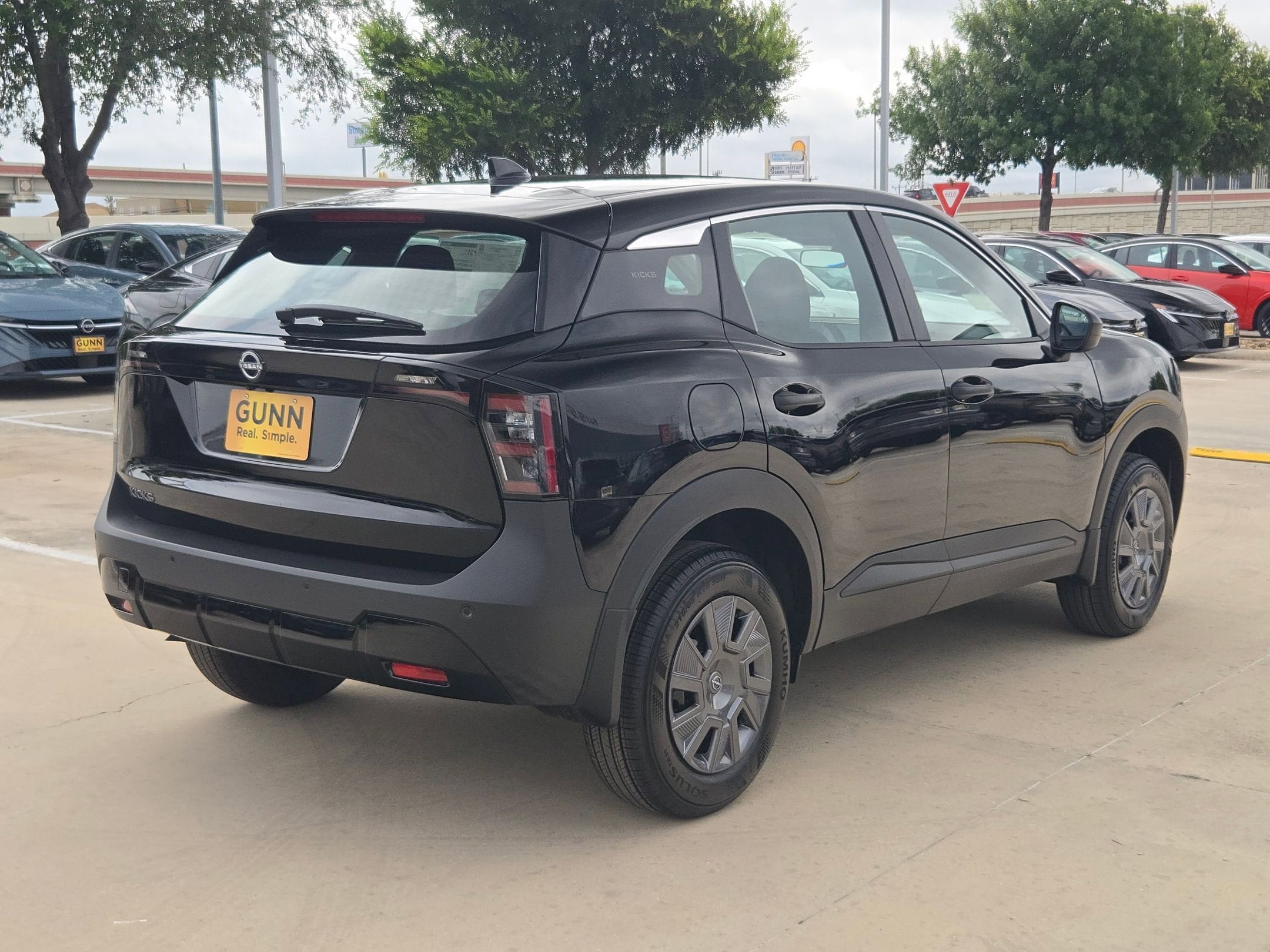 2026 Nissan Kicks S
