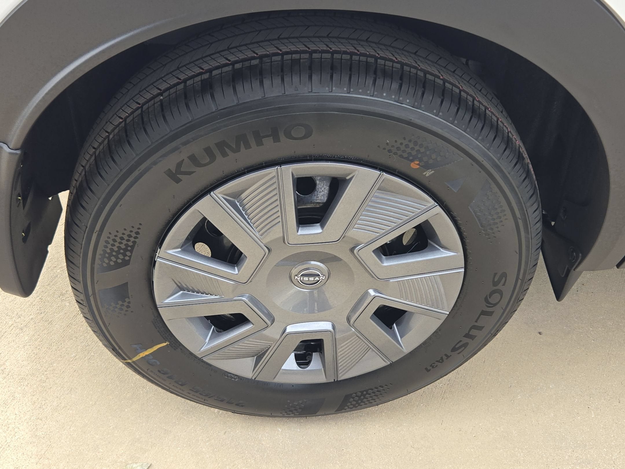 2027 Nissan Kicks S