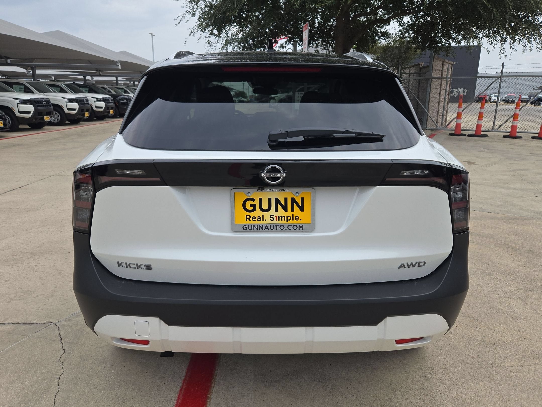 2027 Nissan Kicks SV